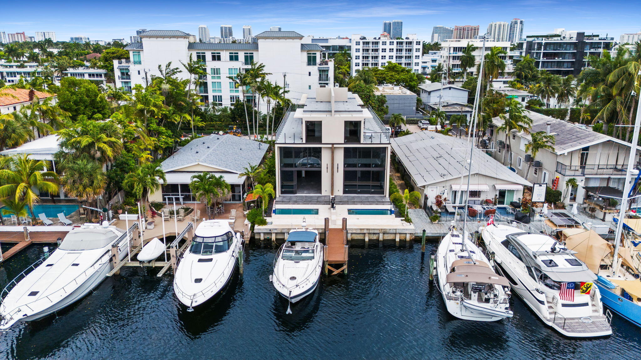 321 Hendricks Isle