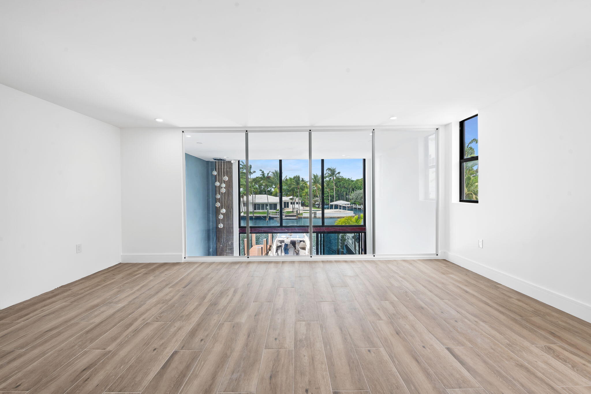 321 Hendricks Isle