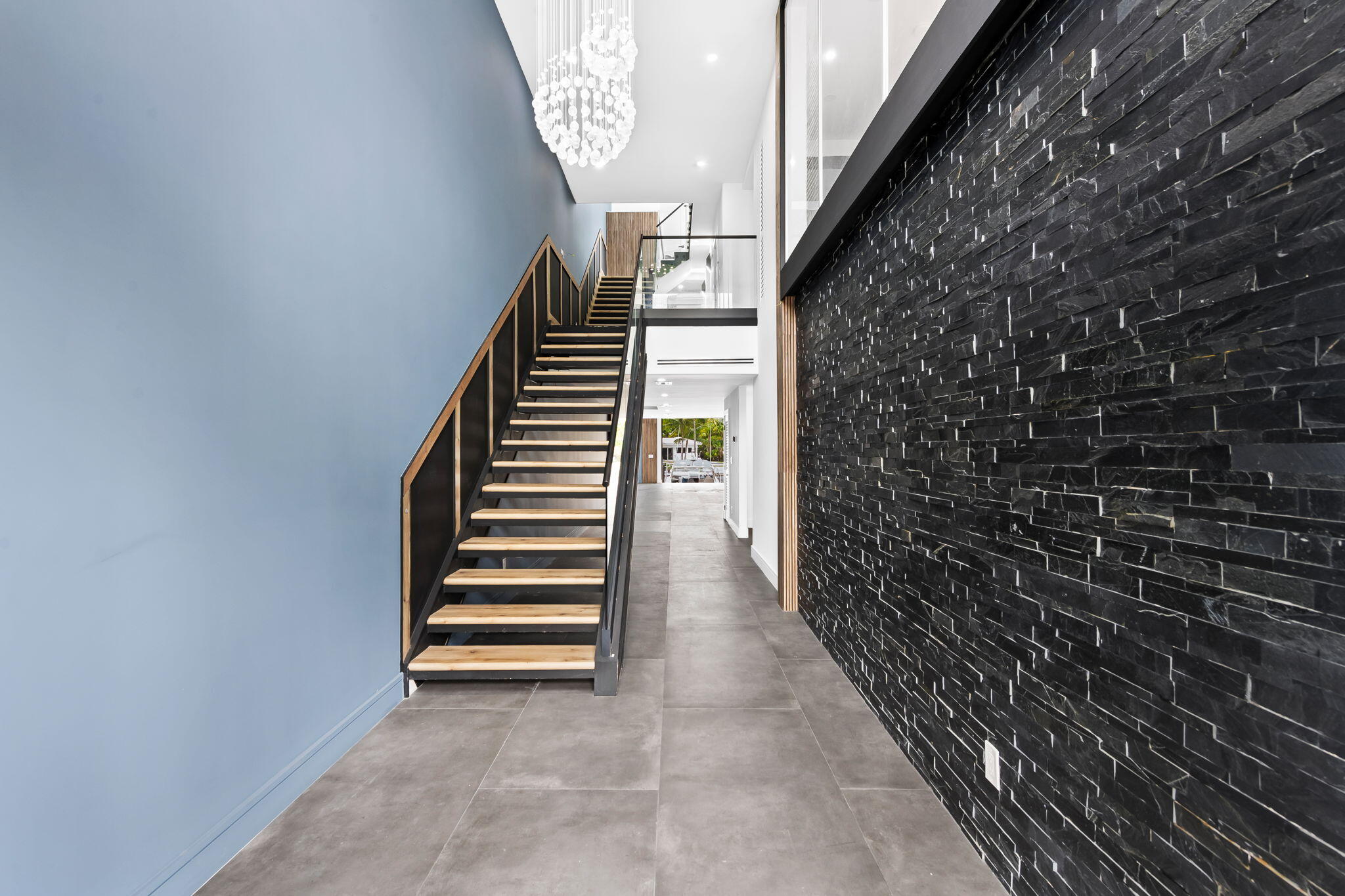 321 Hendricks Isle