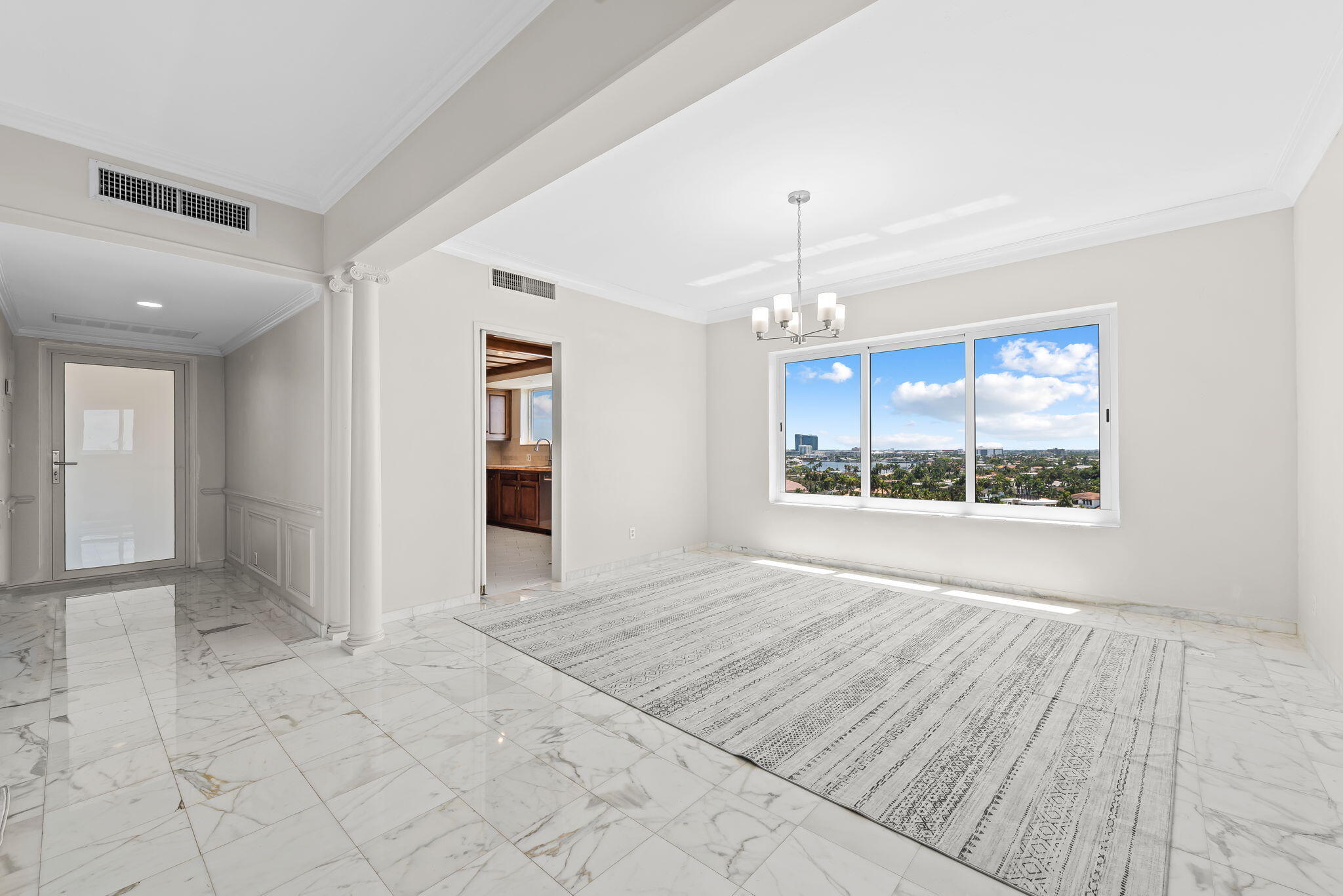 333 SUNSET Drive 1008