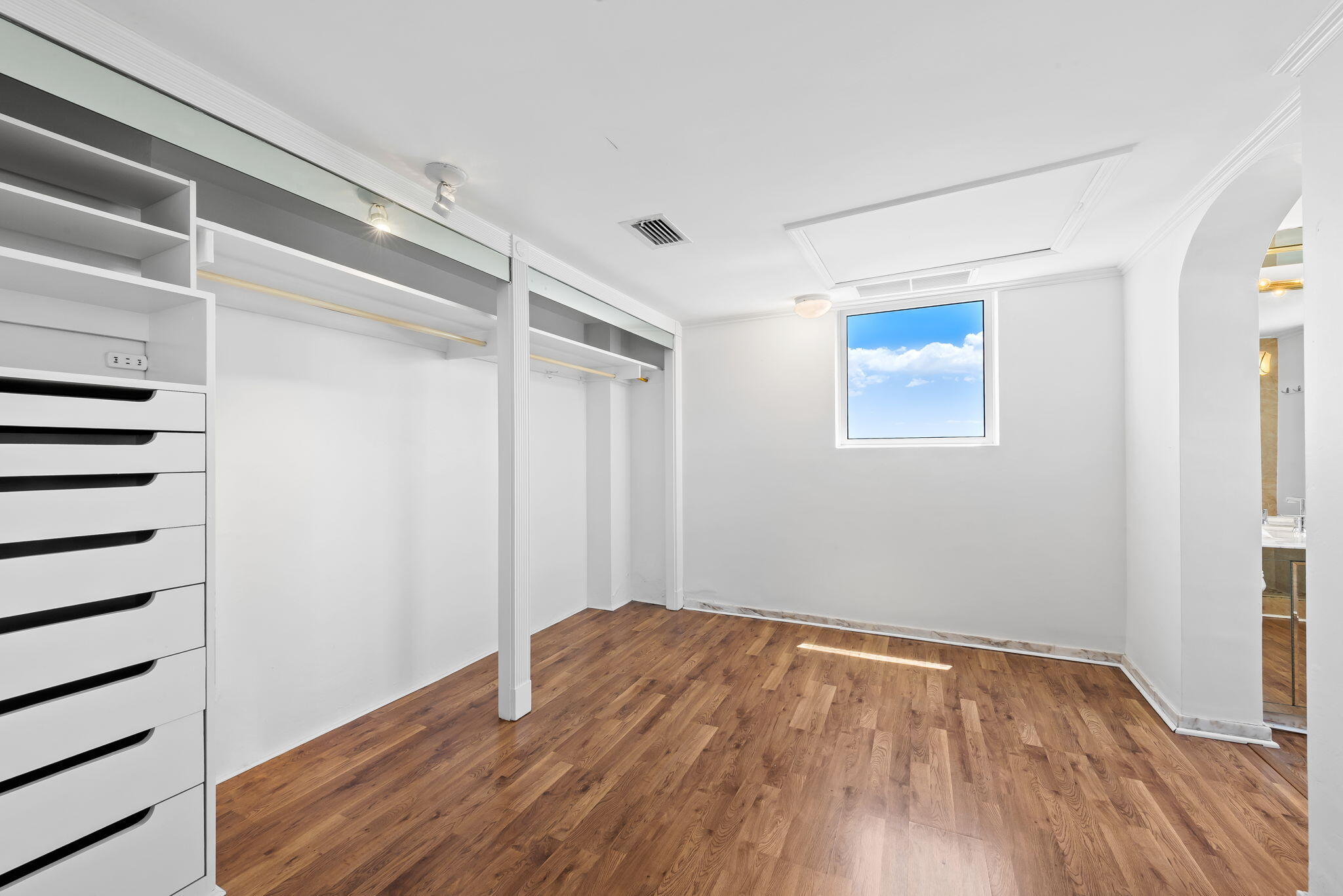 333 SUNSET Drive 1008