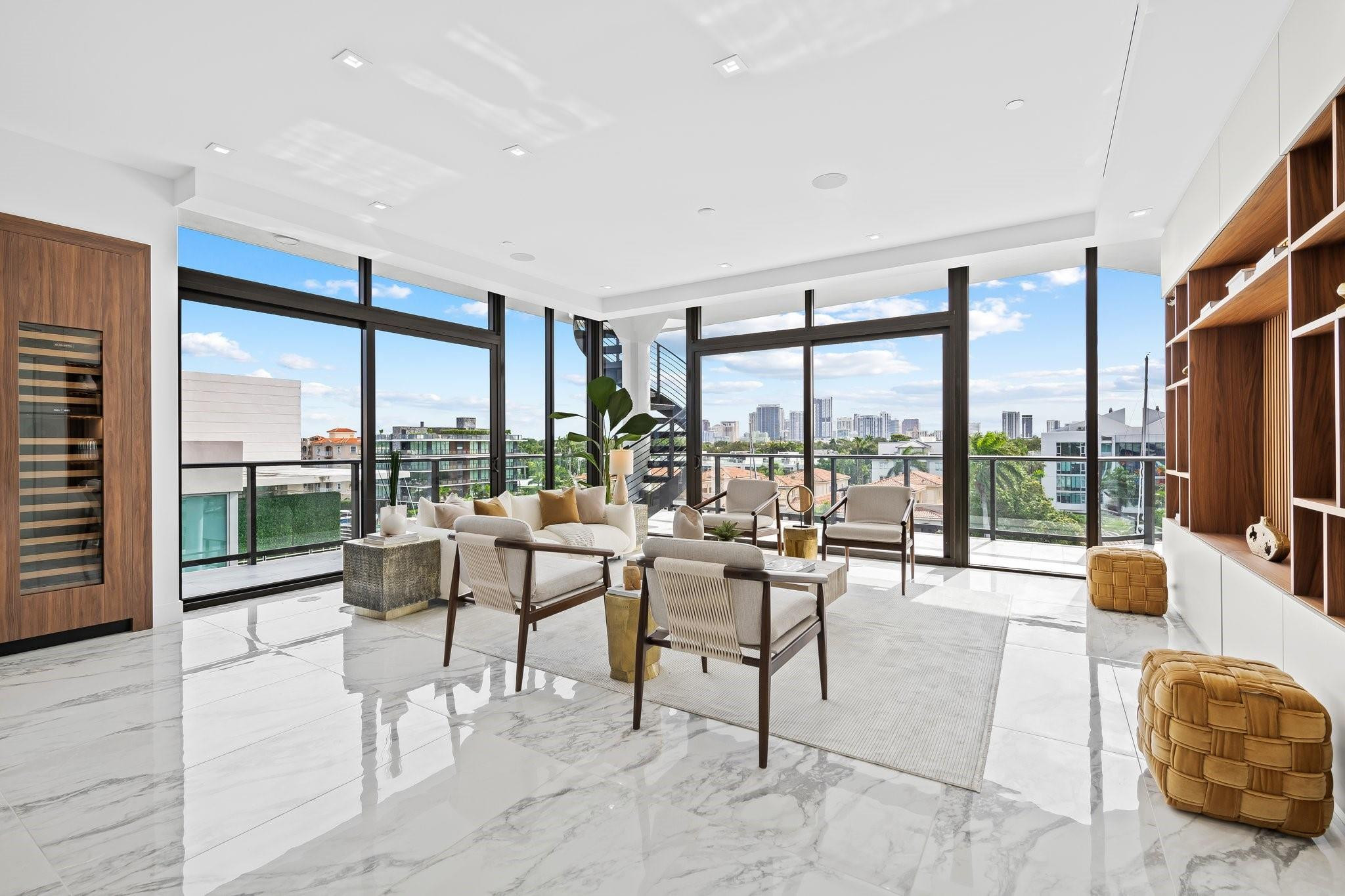 141 W Isle Of Venice Dr PH-S