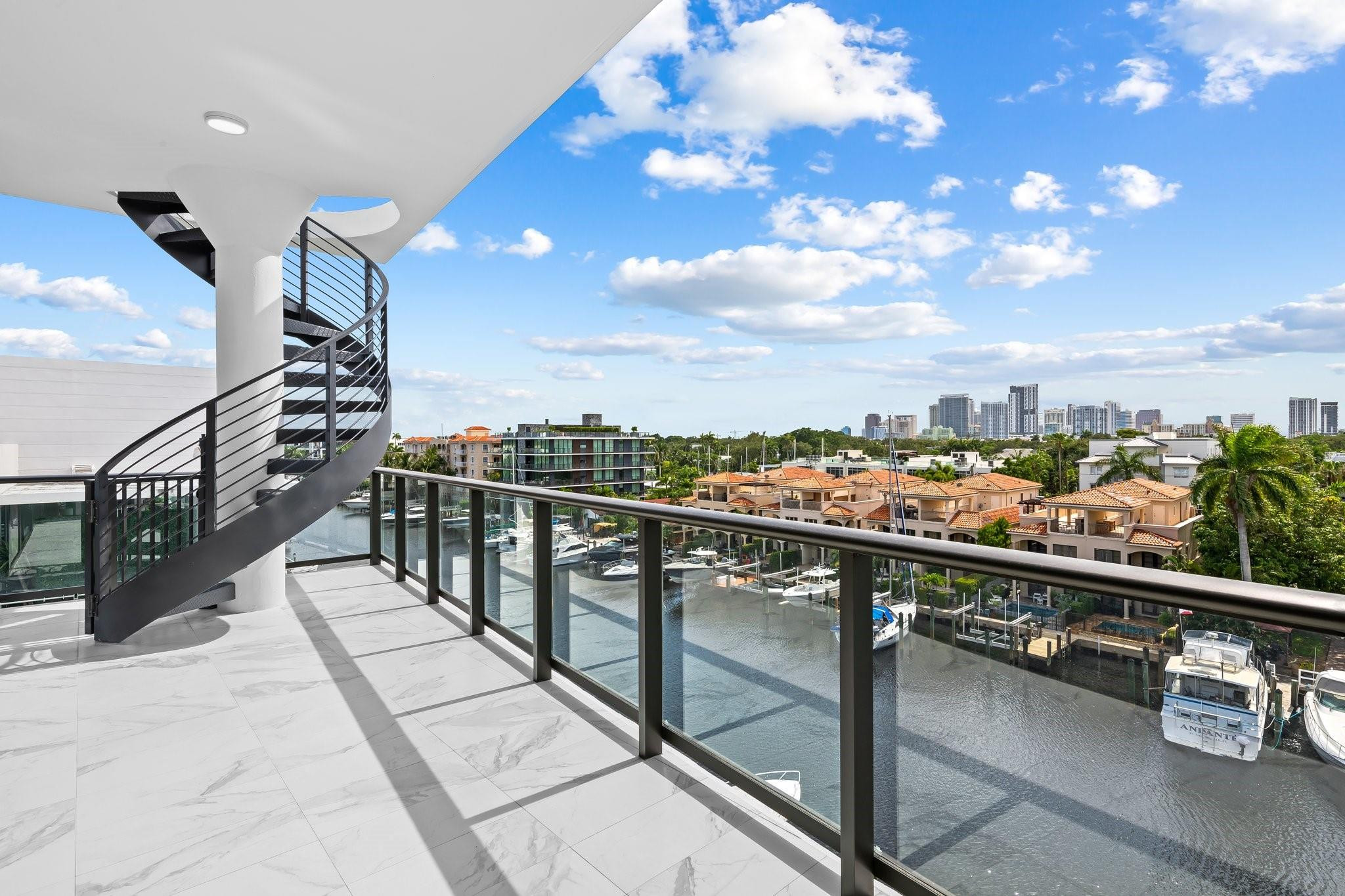 141 W Isle Of Venice Dr PH-S