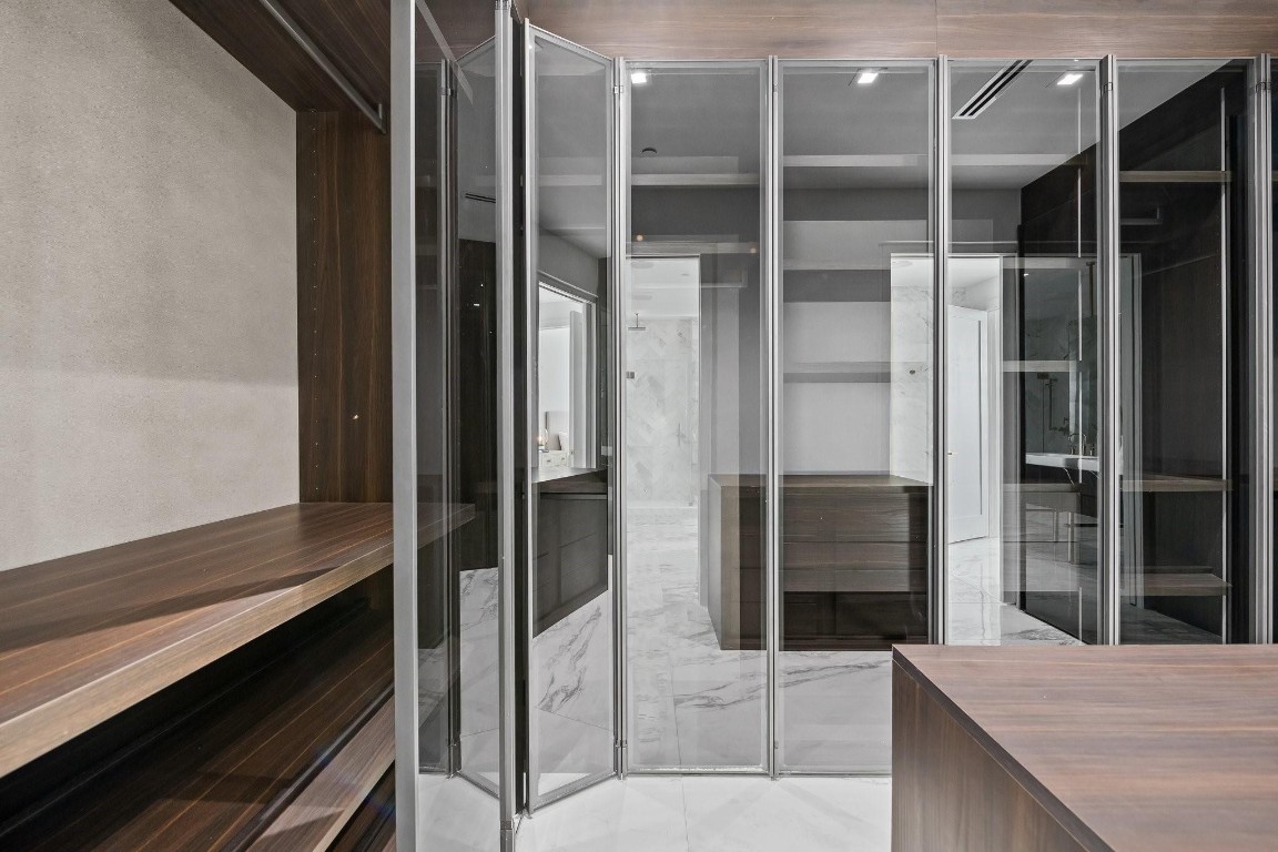 141 W Isle Of Venice Dr PH-S