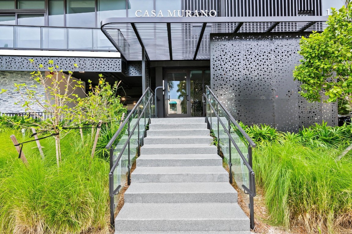 141 W Isle Of Venice Dr PH-S