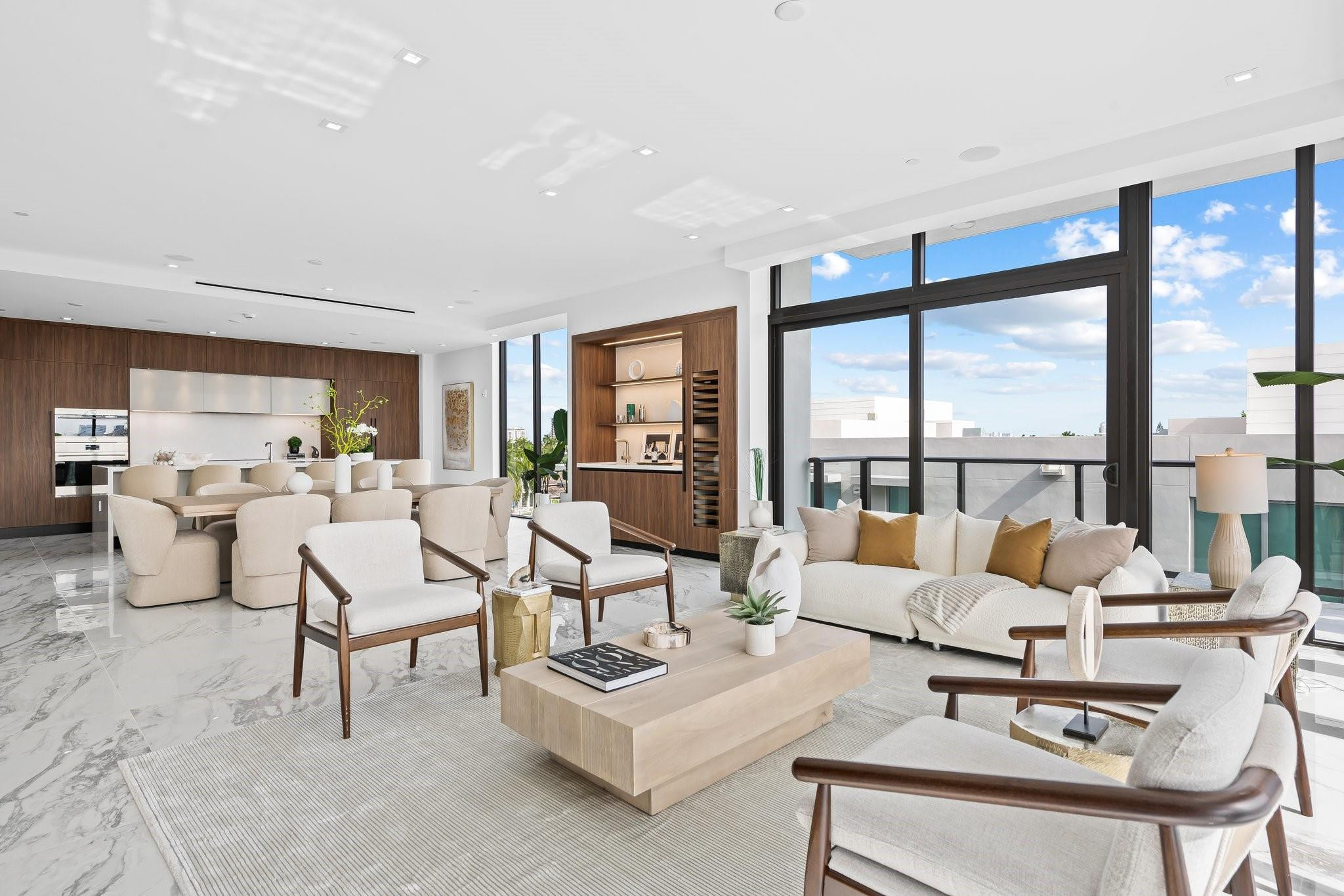 141 W Isle Of Venice Dr PH-S