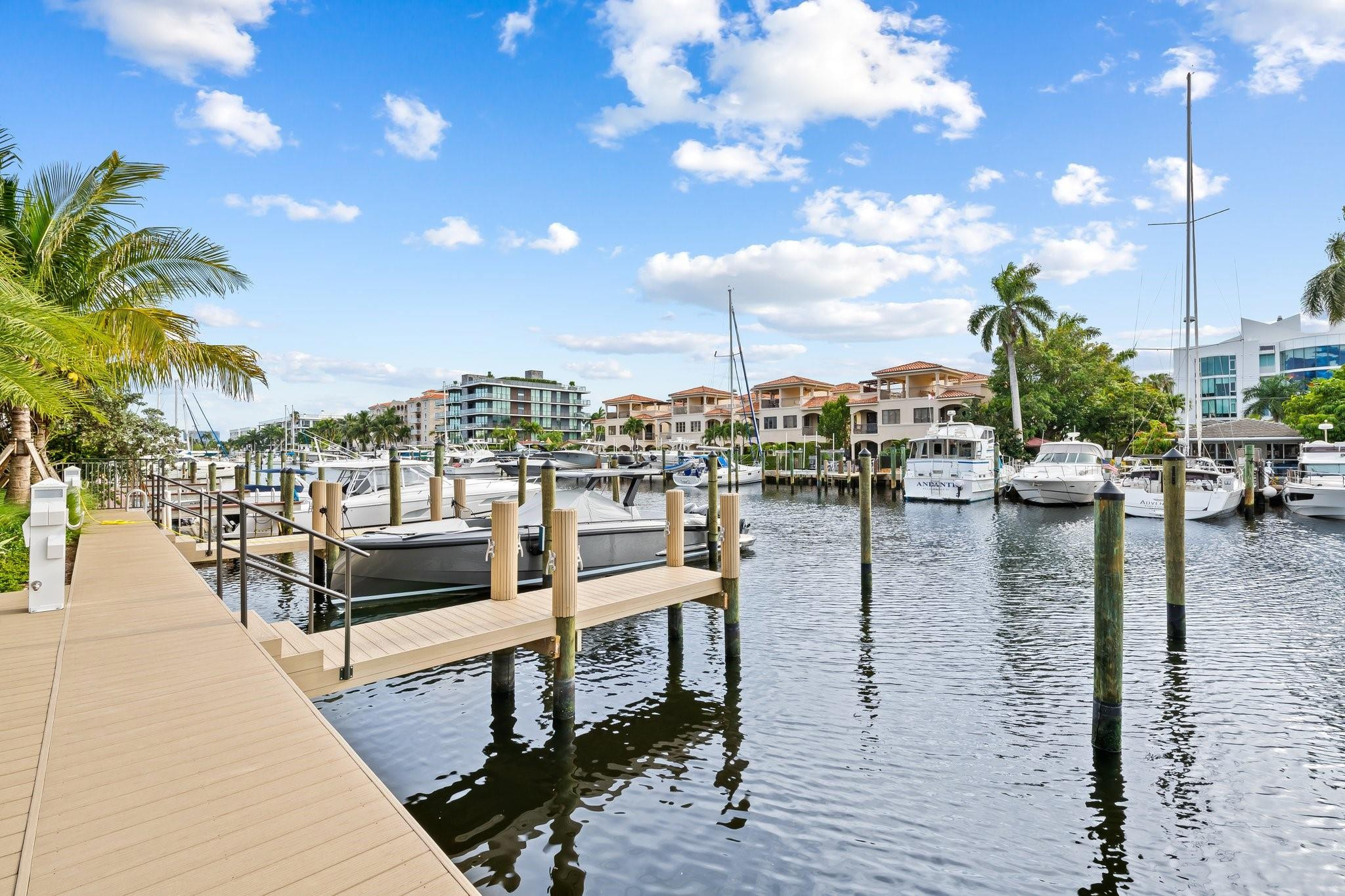 141 W Isle Of Venice Dr PH-S
