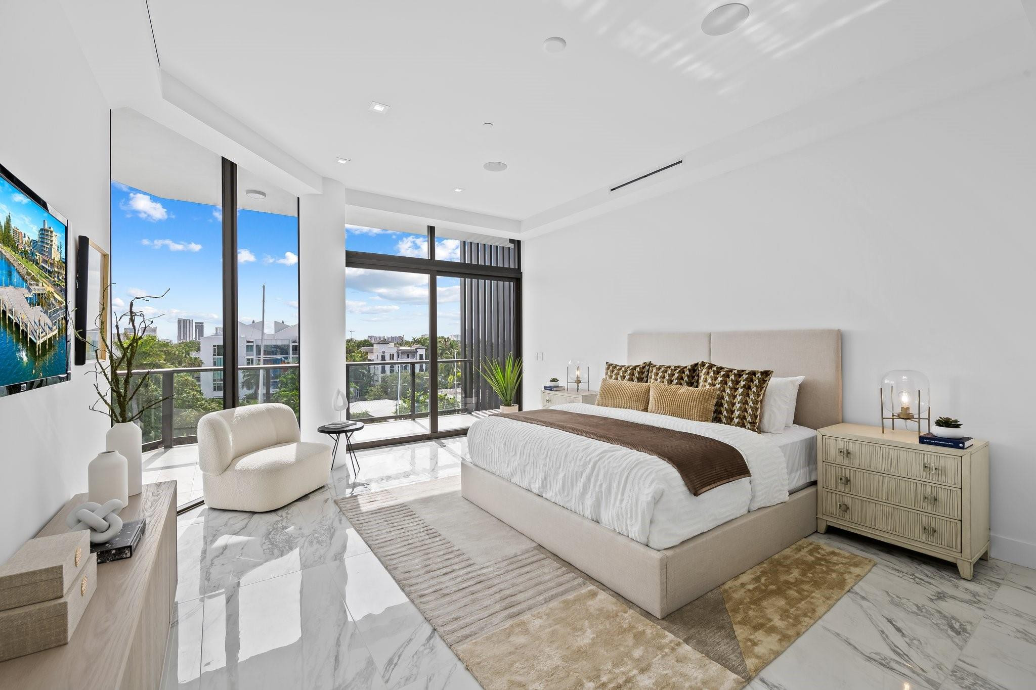 141 W Isle Of Venice Dr PH-S