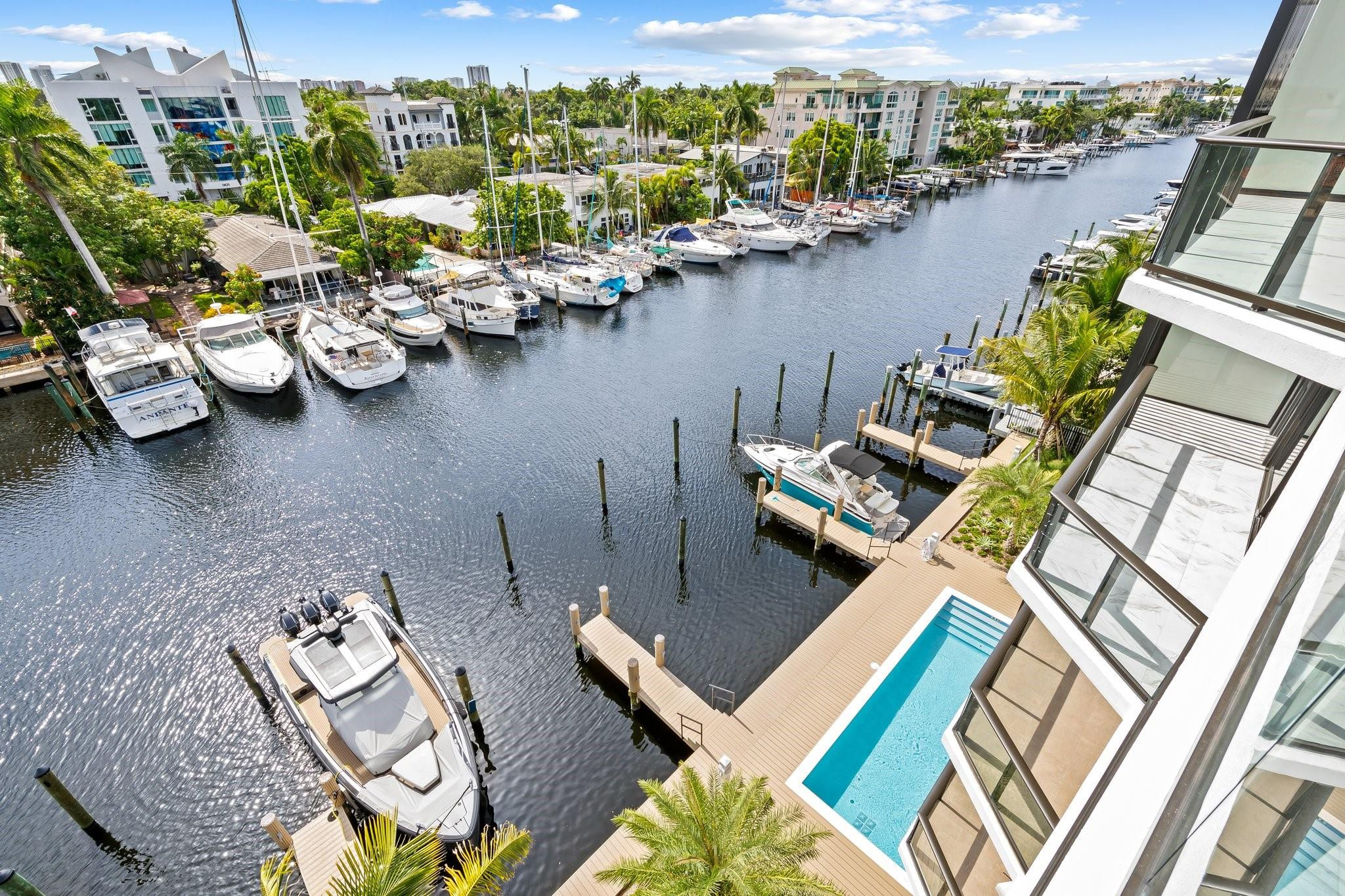 141 W Isle Of Venice Dr PH-S