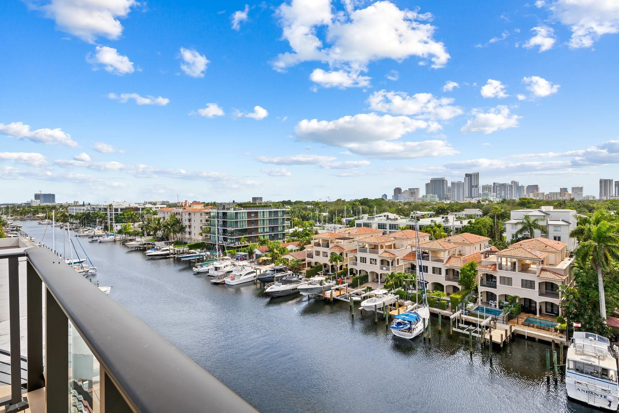 141 W Isle Of Venice Dr PH-S