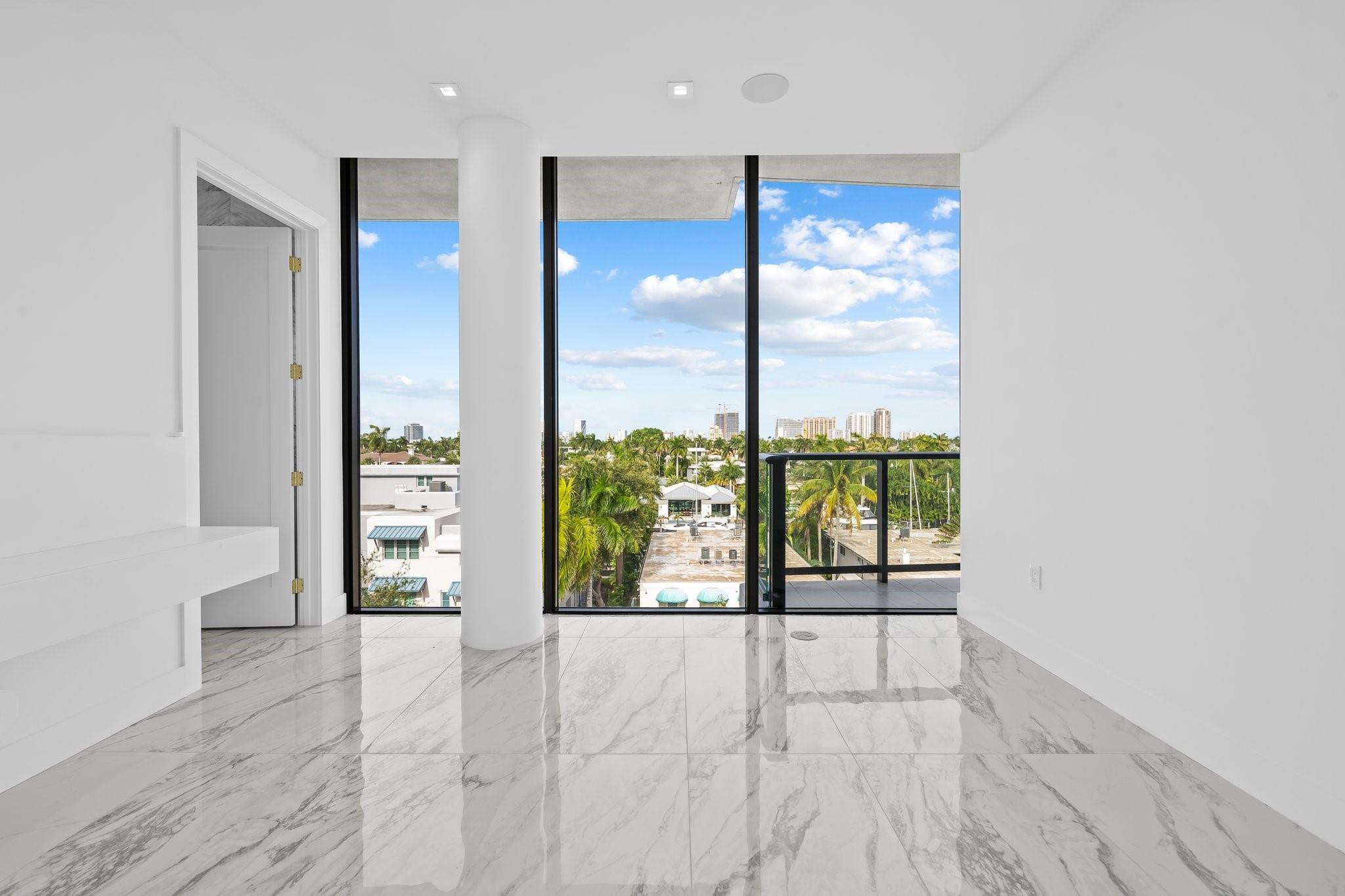 141 W Isle Of Venice Dr PH-S