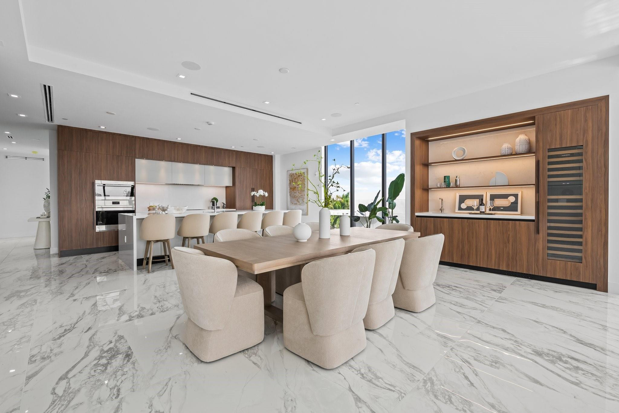 141 W Isle Of Venice Dr PH-S