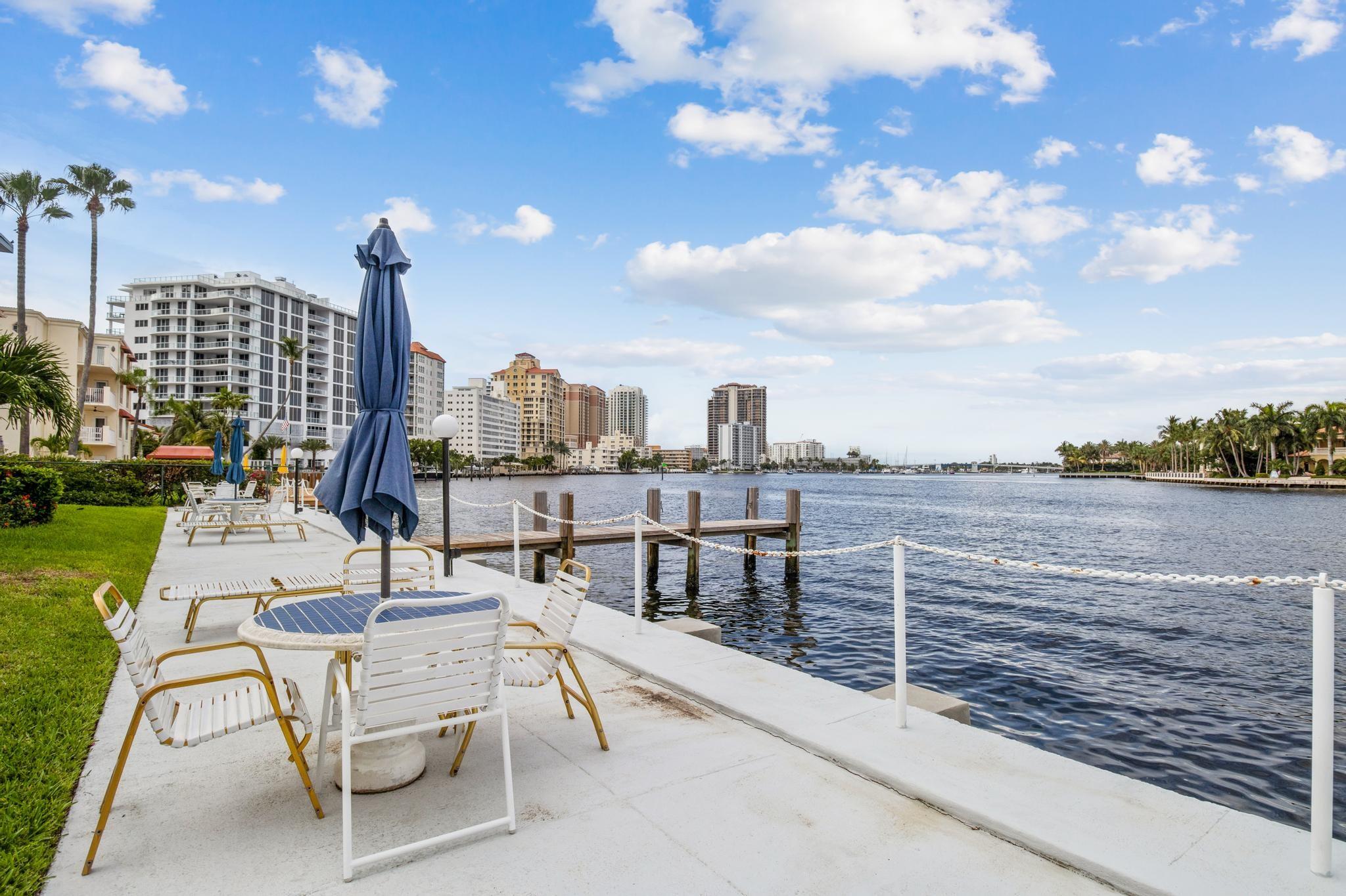 425 Bayshore Drive