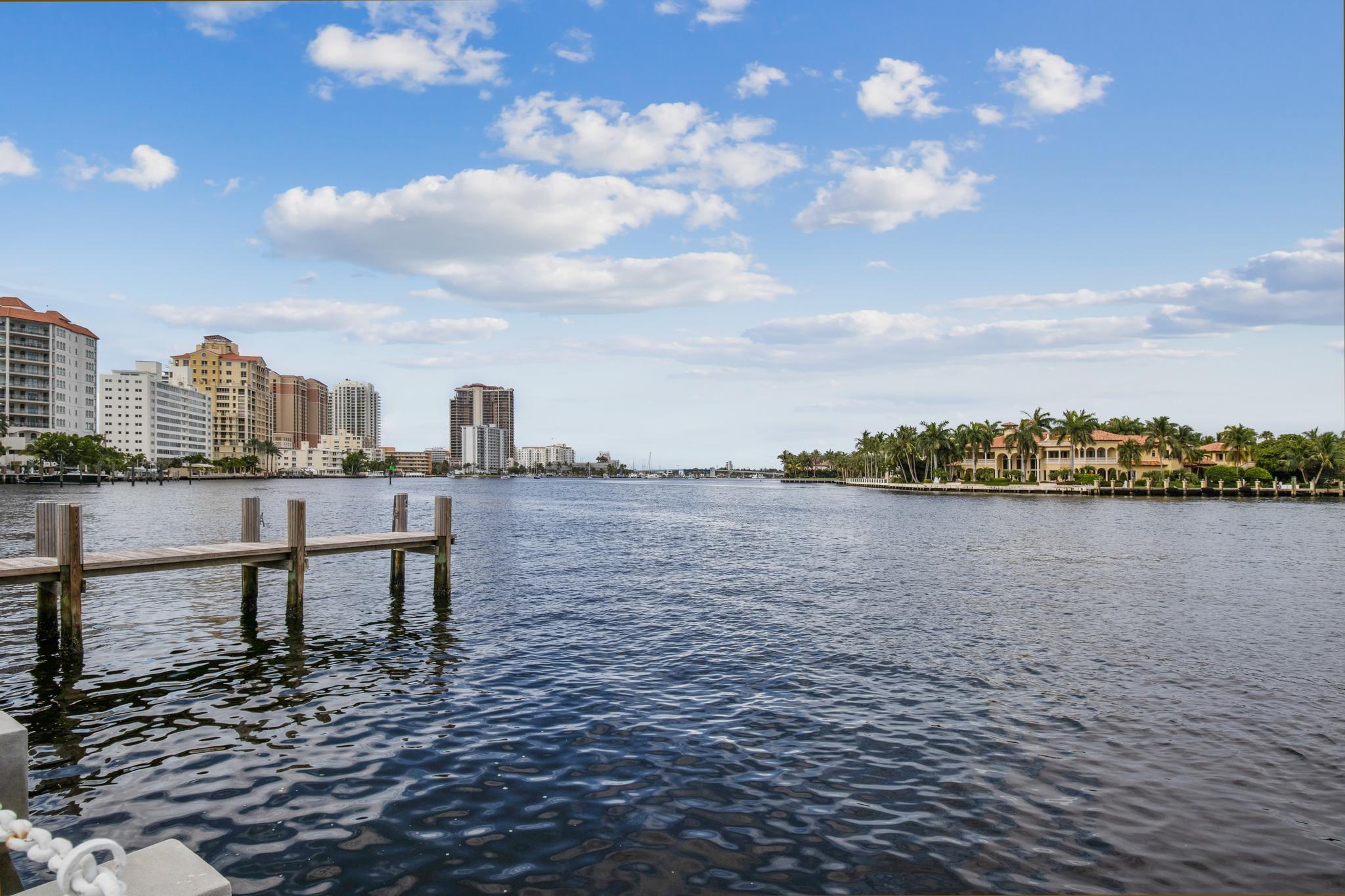 425 Bayshore Drive