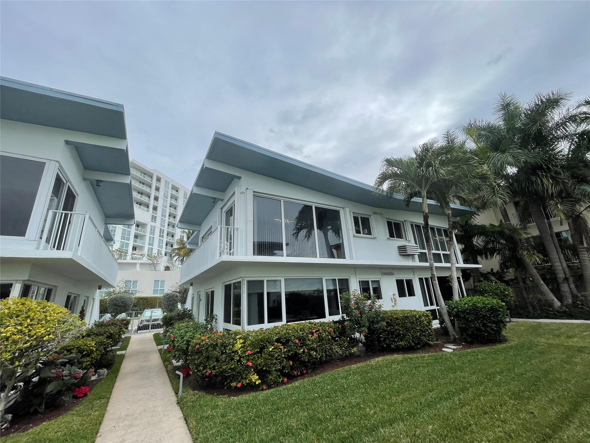 425 Bayshore Drive