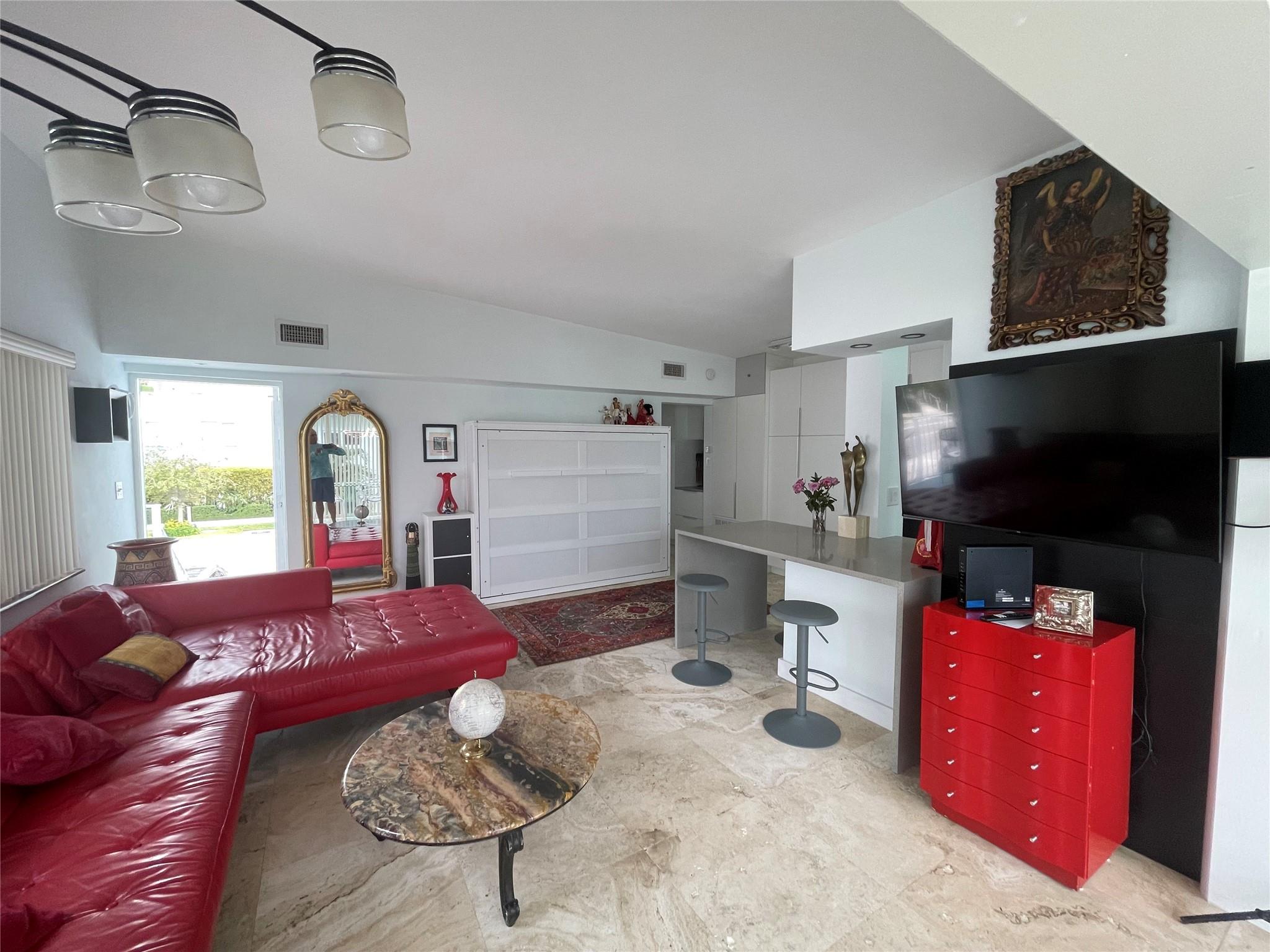 425 Bayshore Drive