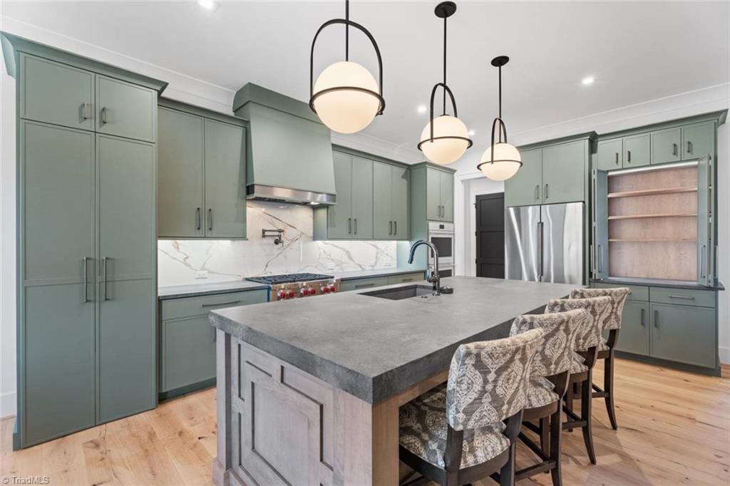 1823 Chanterelle Court, Winston-Salem