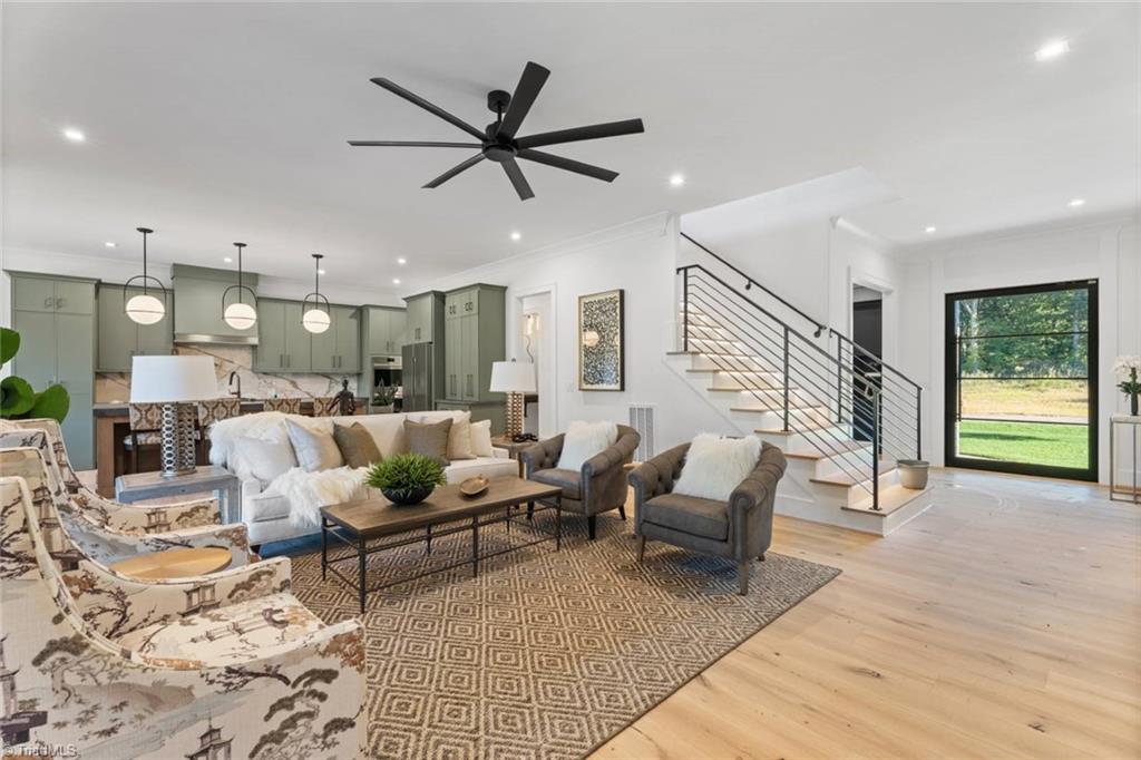 1823 Chanterelle Court, Winston-Salem