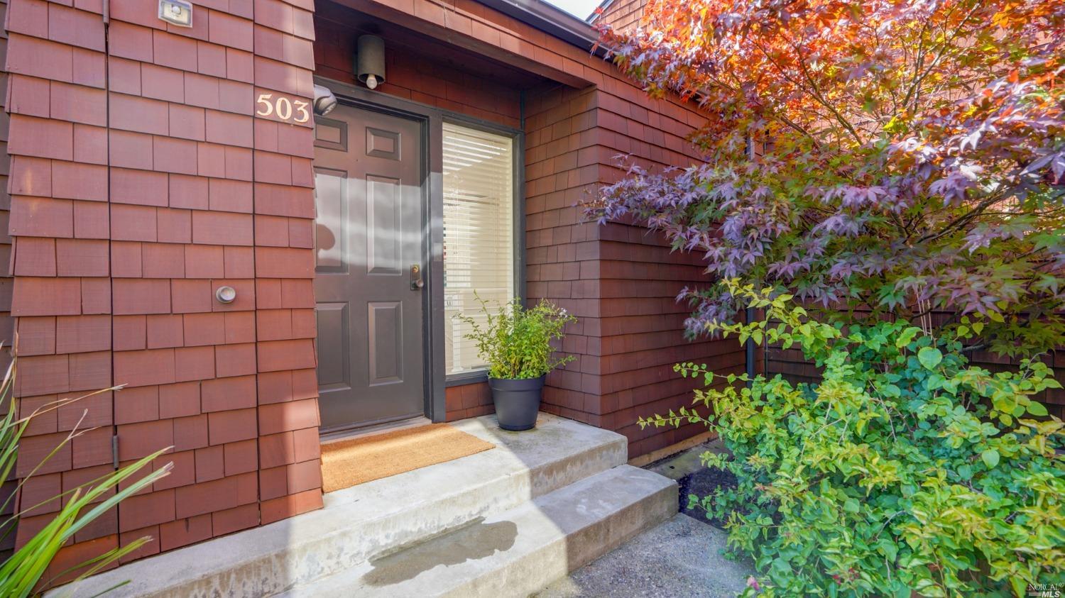 503 Headlands Court