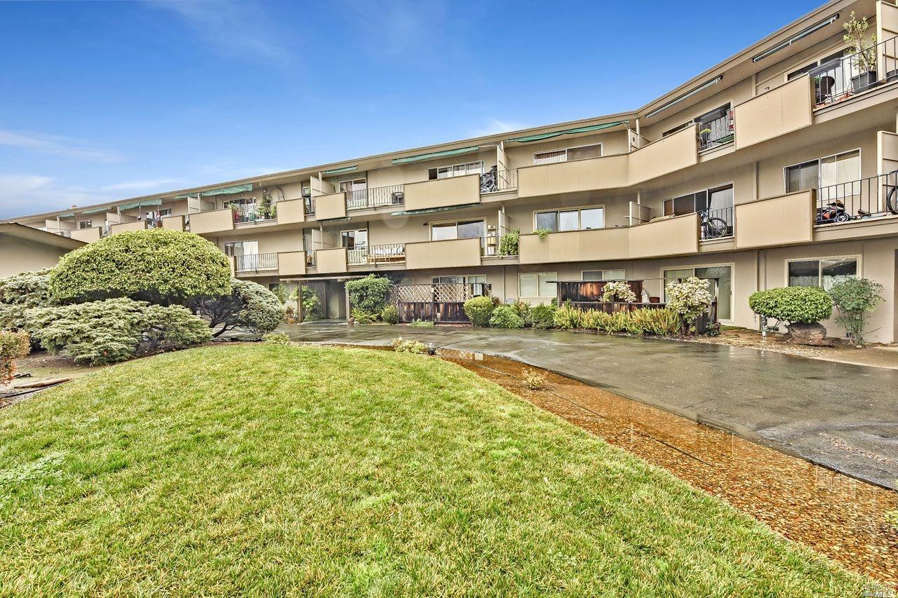 155 Canal Street Unit: 10