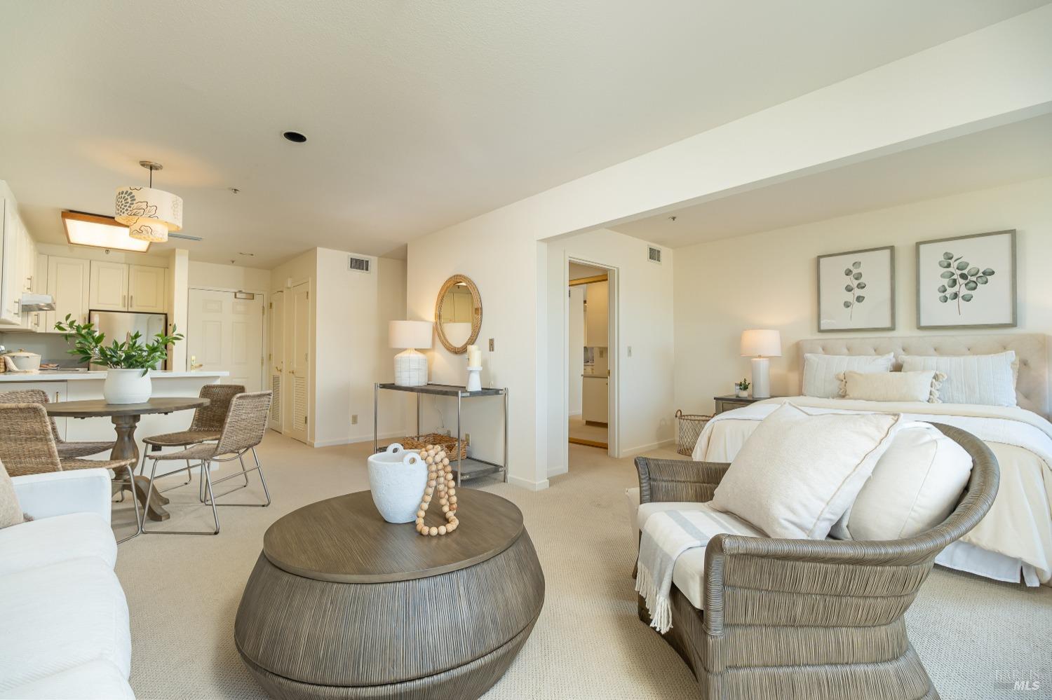 100 Thorndale Drive Unit: 454