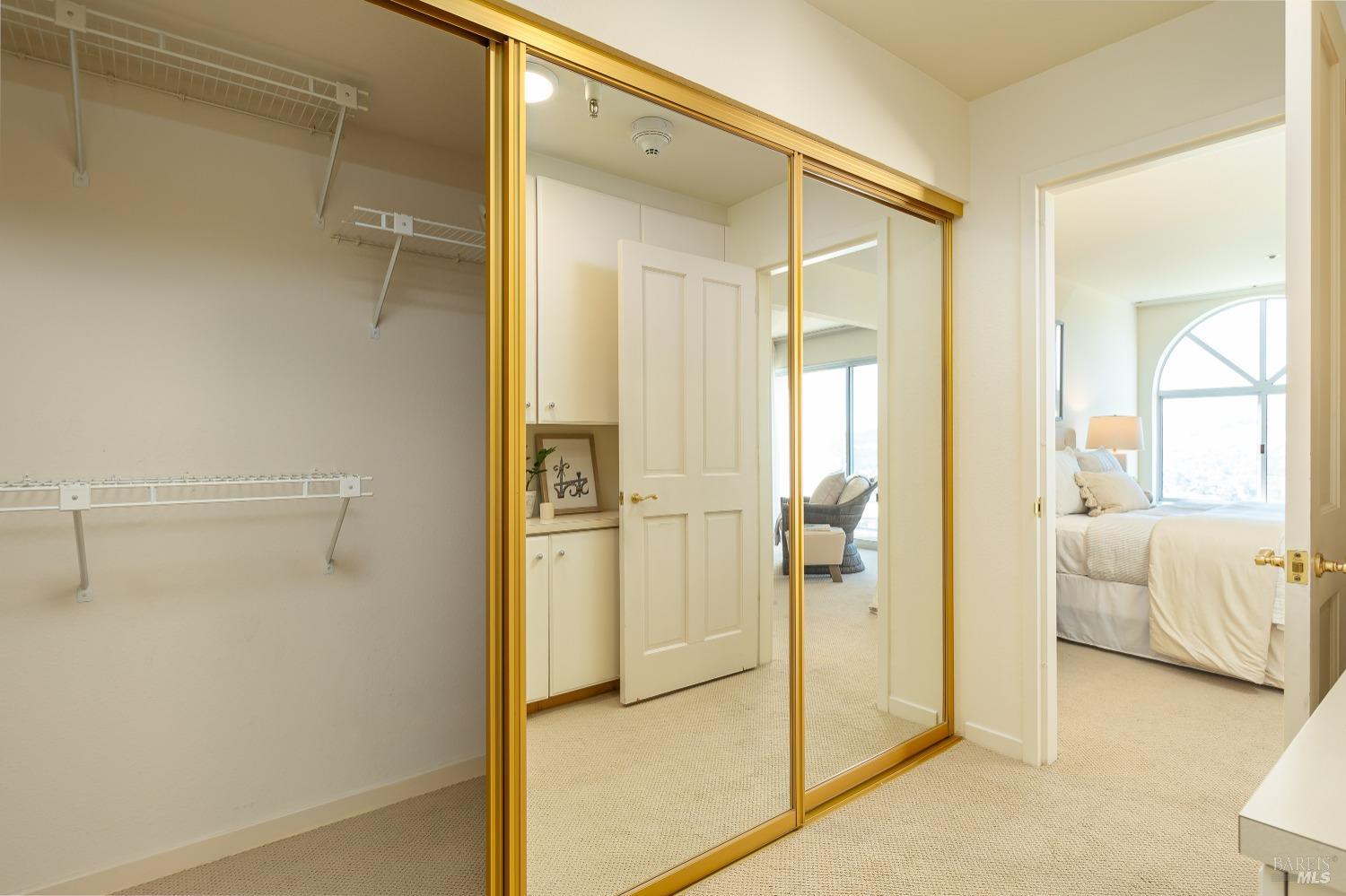 100 Thorndale Drive Unit: 454
