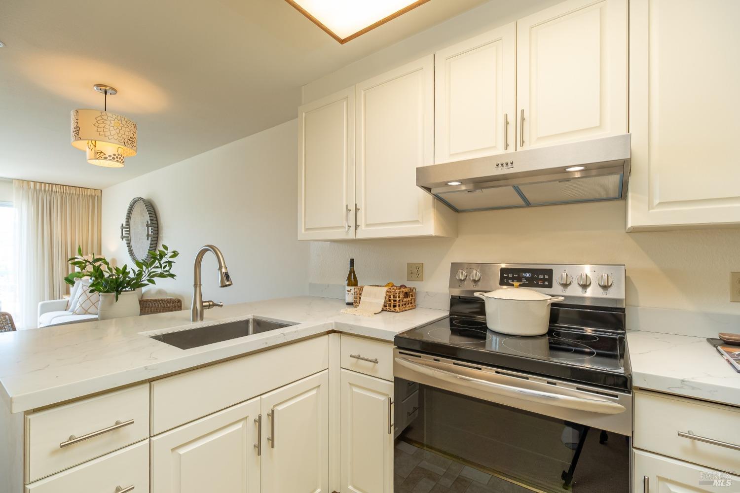 100 Thorndale Drive Unit: 454