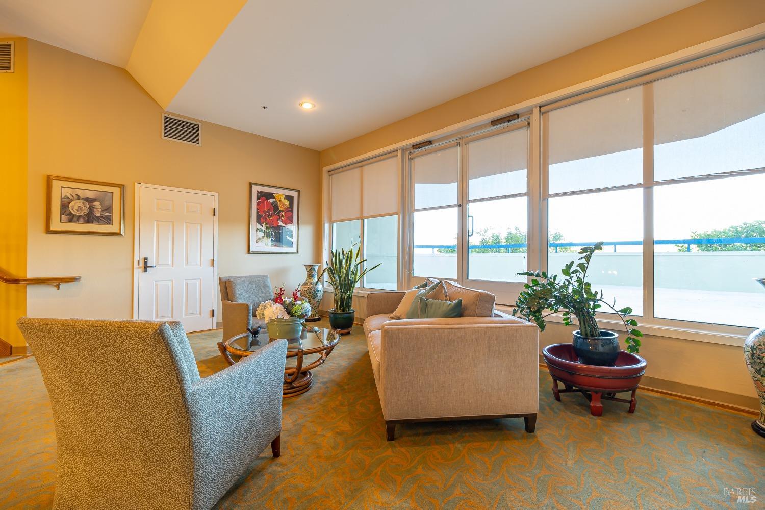 100 Thorndale Drive Unit: 454