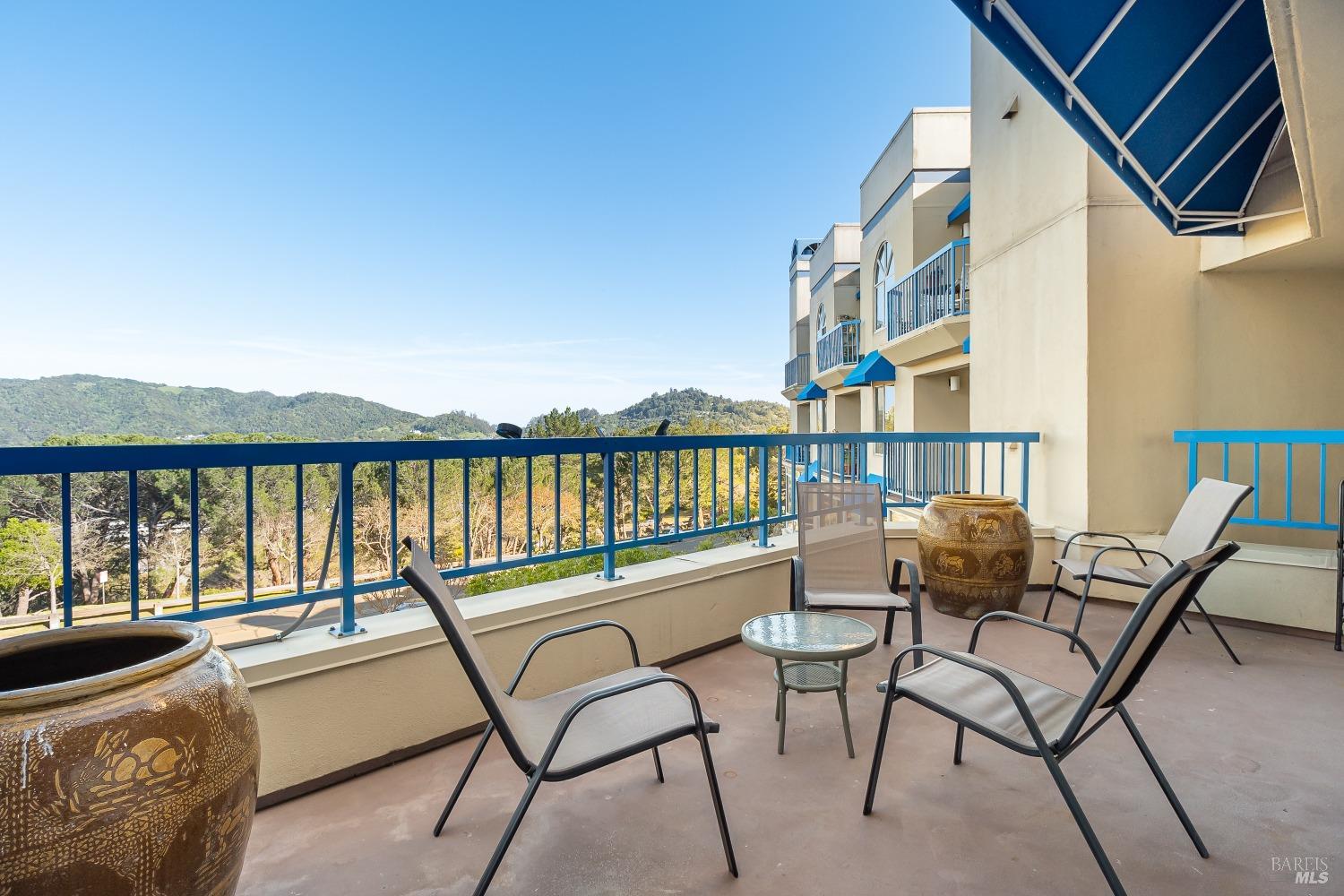 100 Thorndale Drive Unit: 454