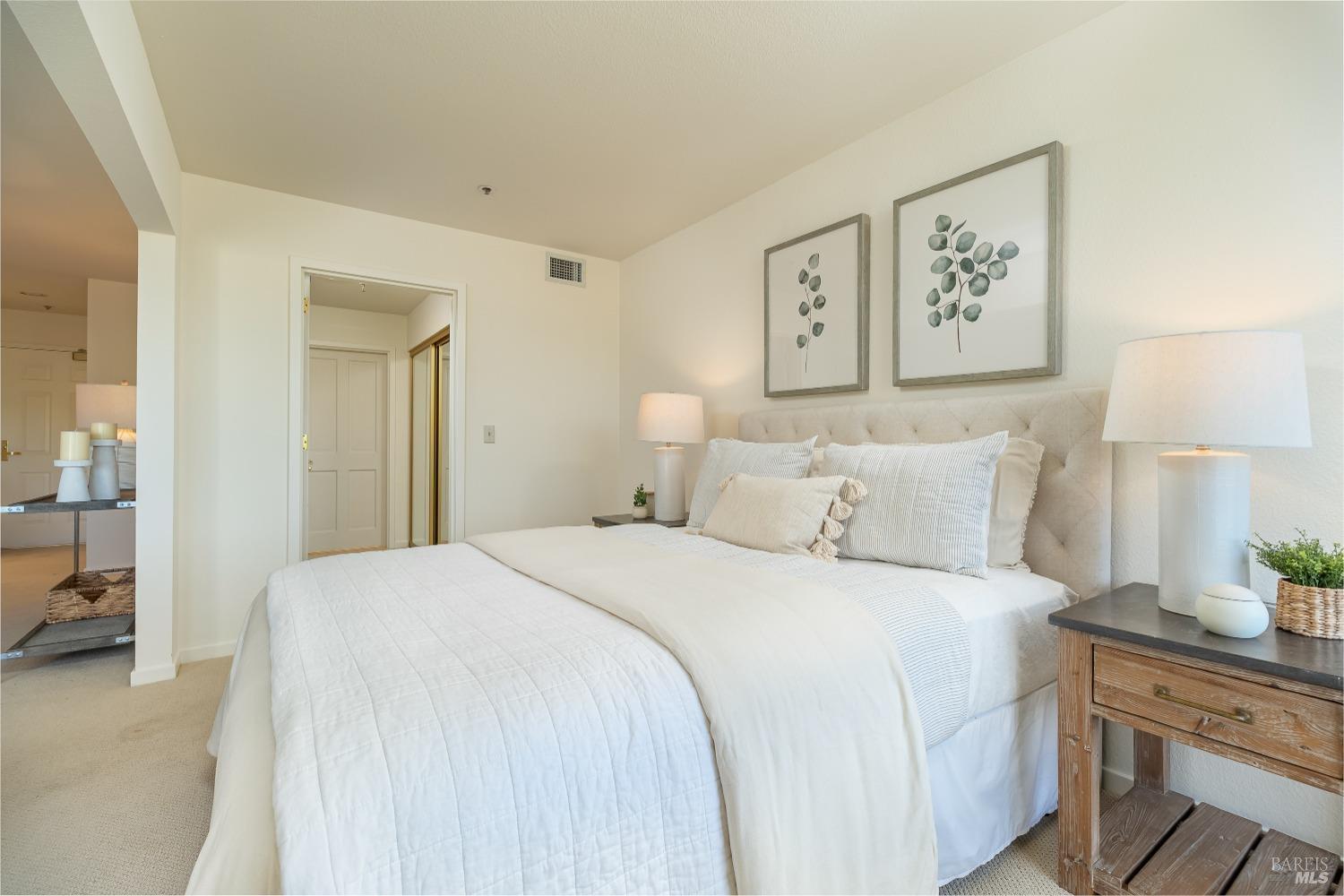 100 Thorndale Drive Unit: 454