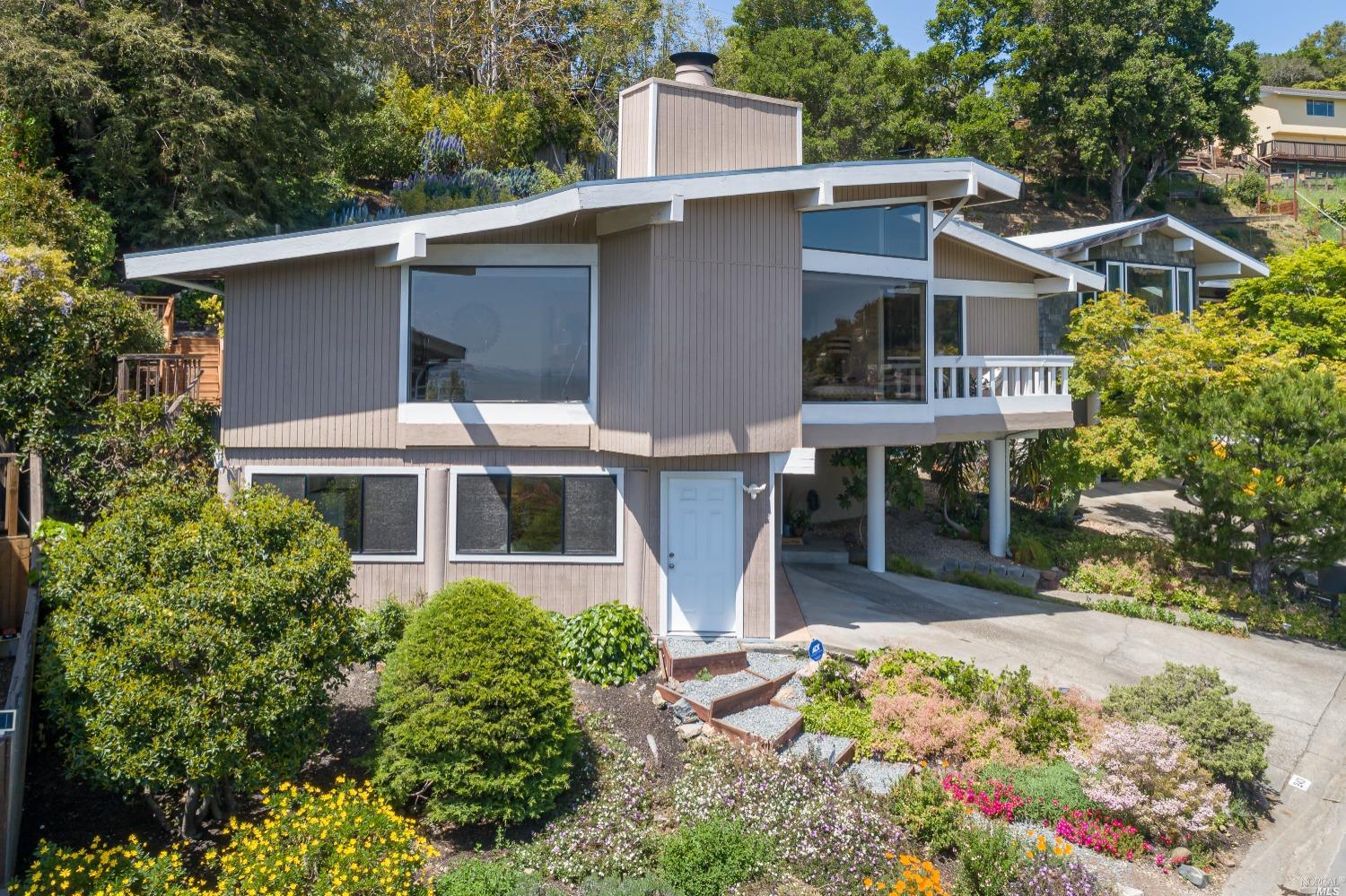 243 Via La Cumbre Drive