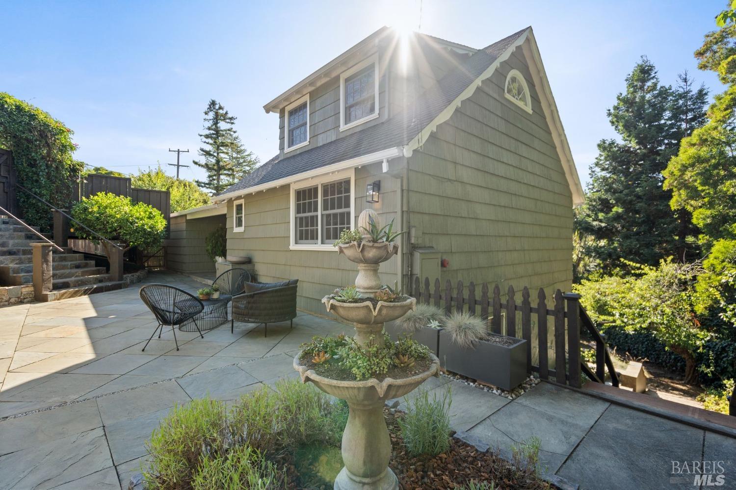 330 Corte Madera Avenue