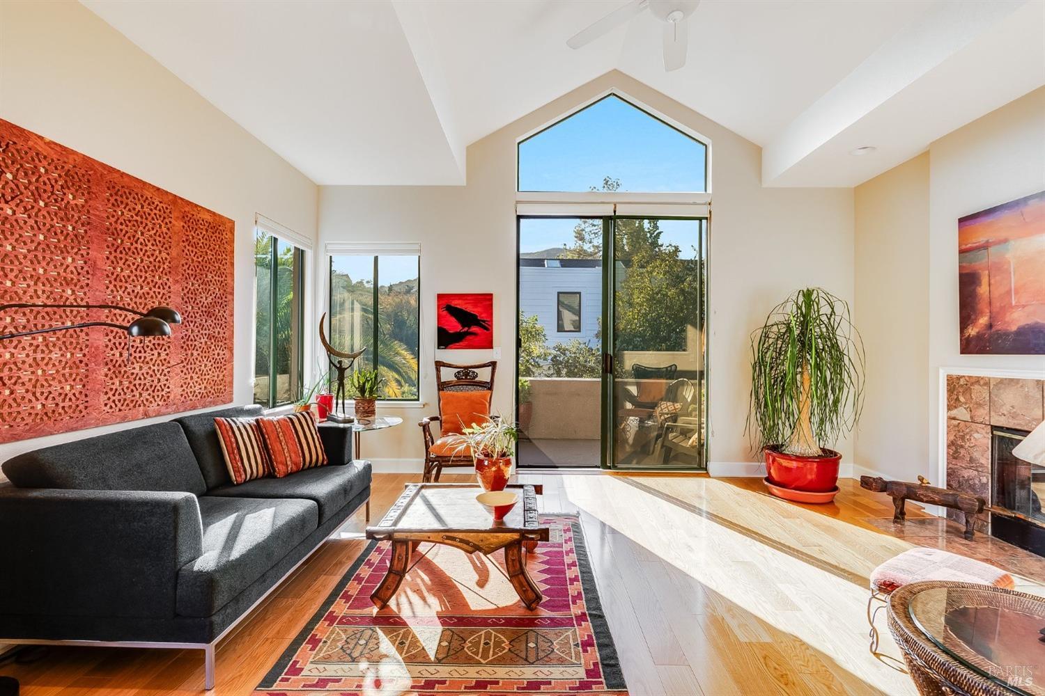 37 Ross Avenue Unit: 8