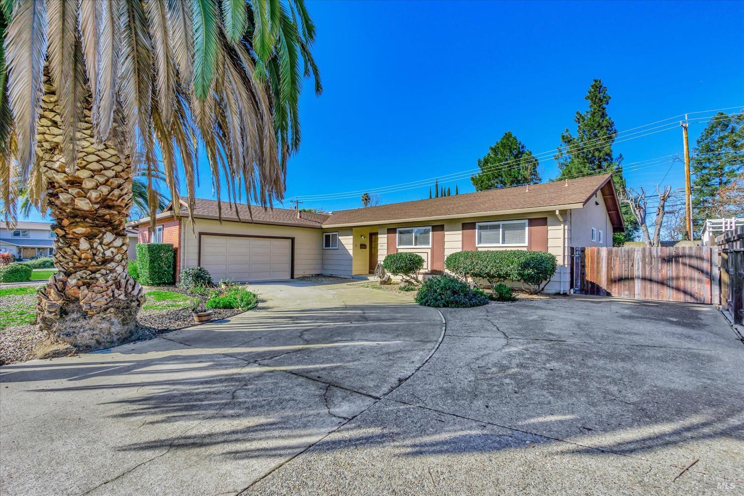 3435 Klamath Woods Place