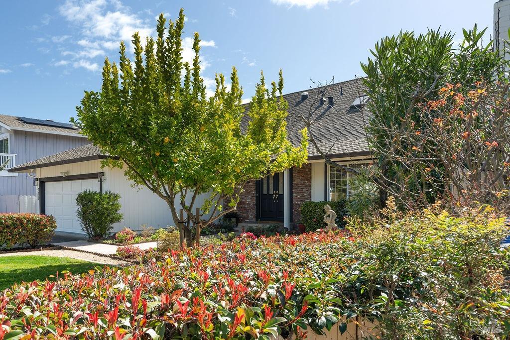 216 San Marin Dr