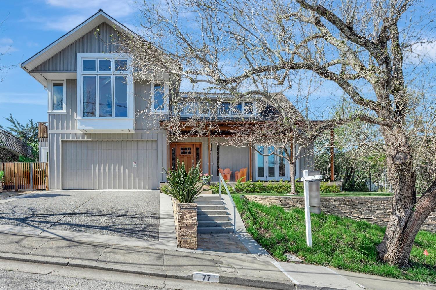 77 Granada Dr