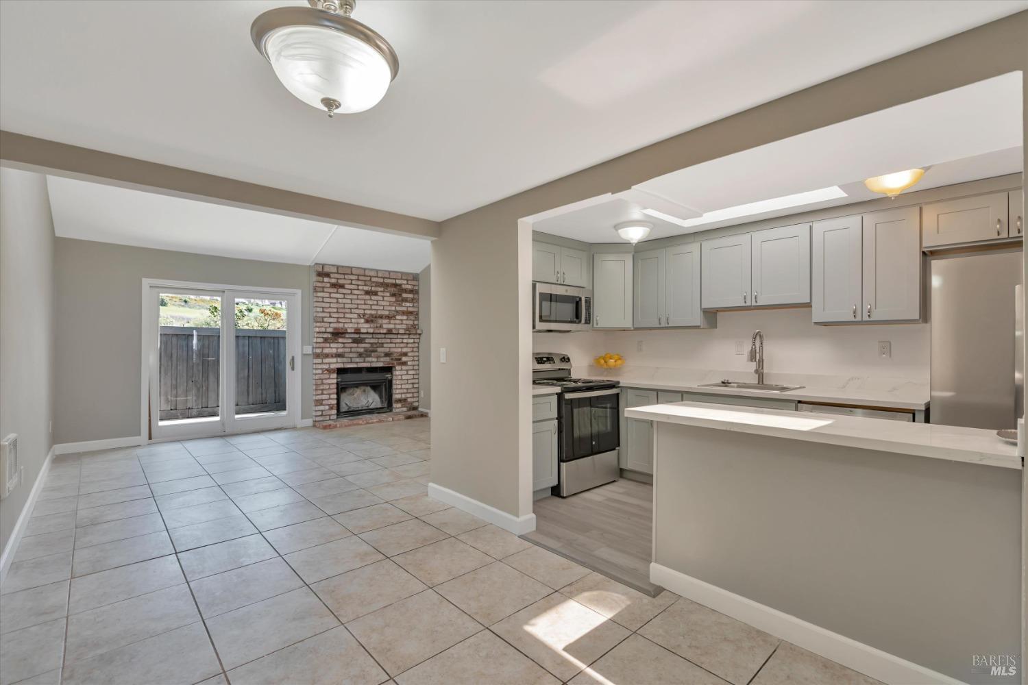 100 White Pine Dr