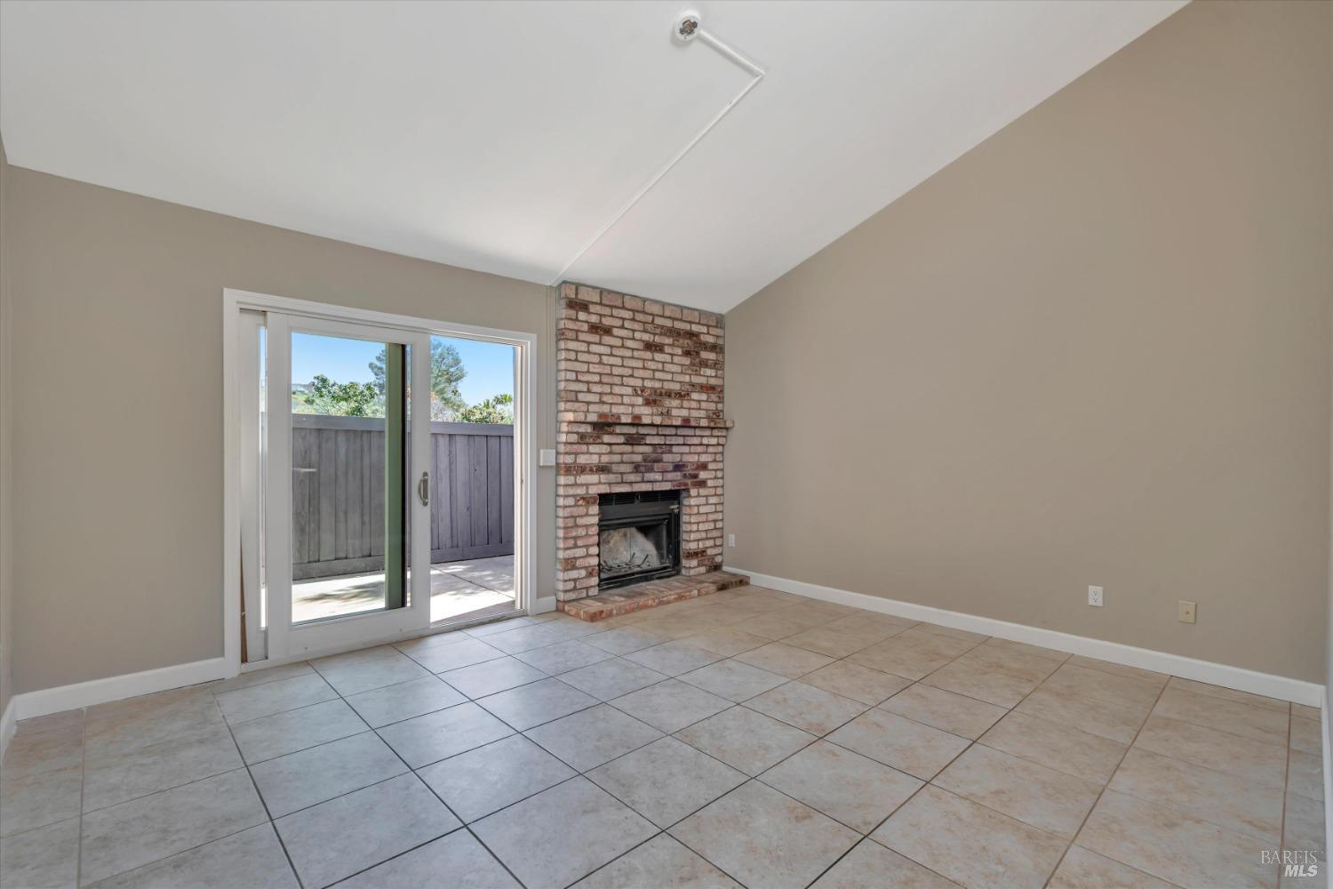100 White Pine Dr