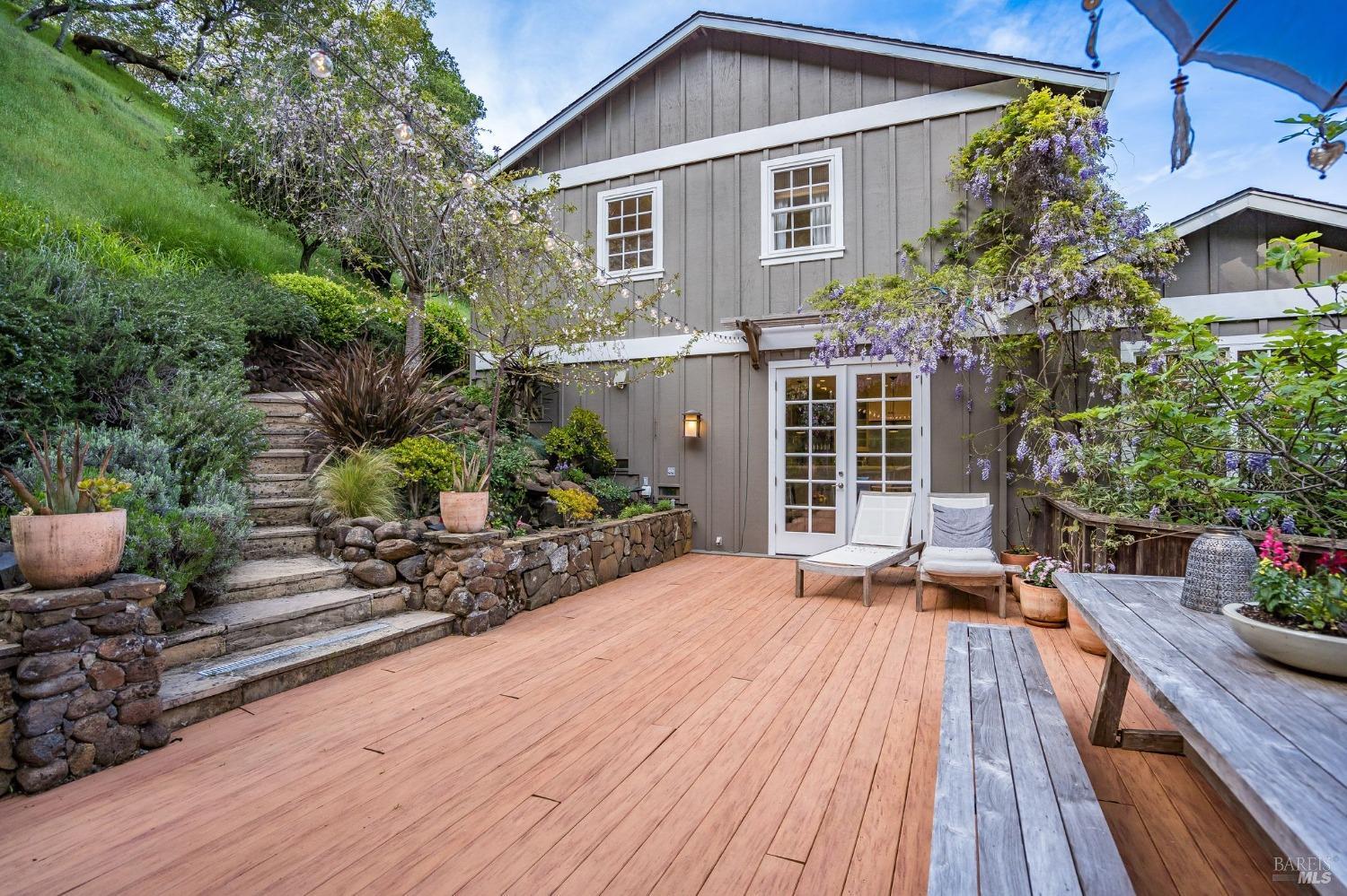 101 Ridge Rd