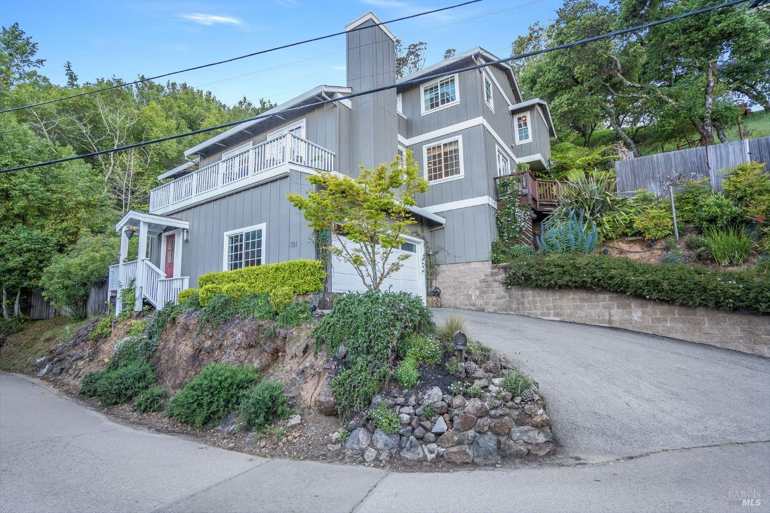 101 Ridge Rd
