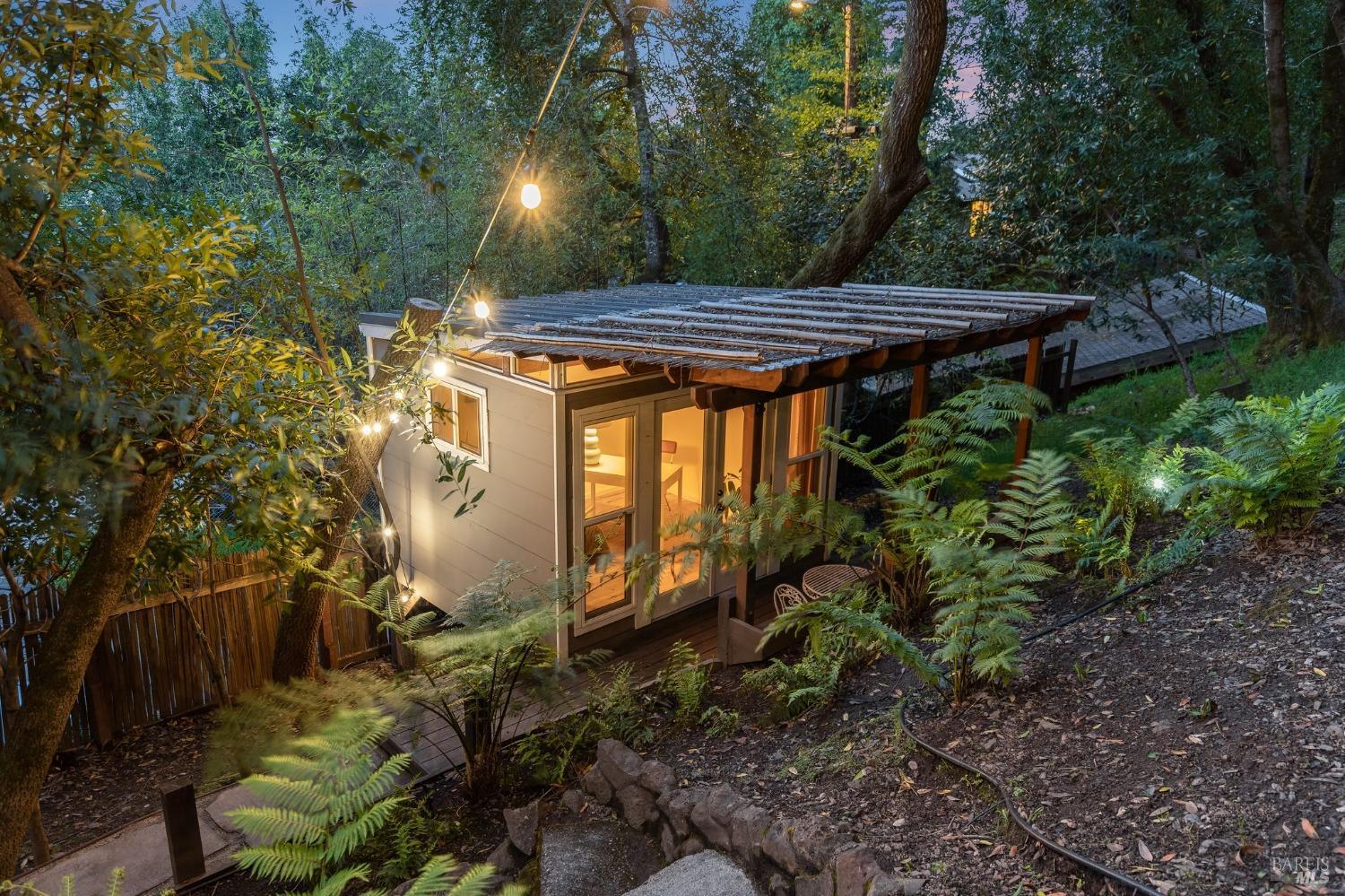 101 Ridge Rd
