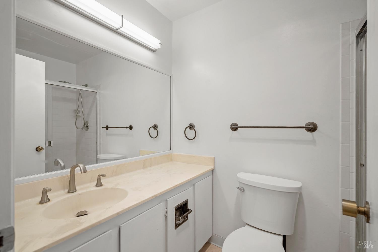 749 Via Casitas