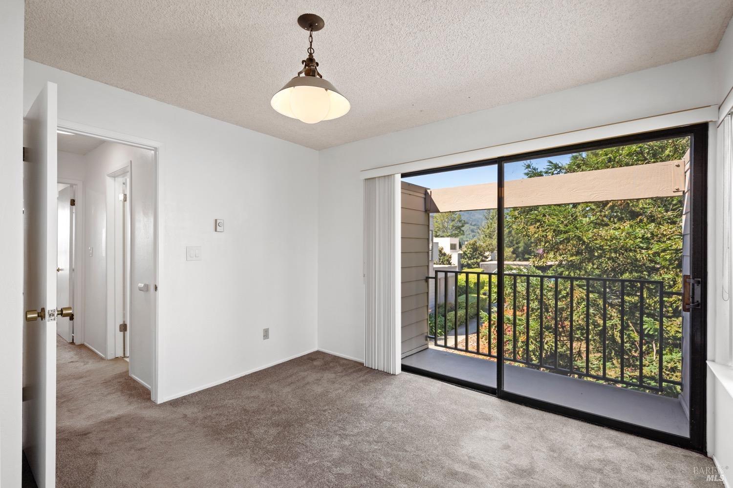 749 Via Casitas