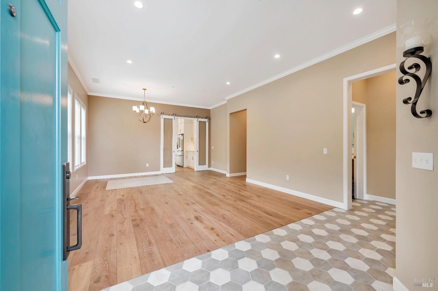 215 Darbster Pl