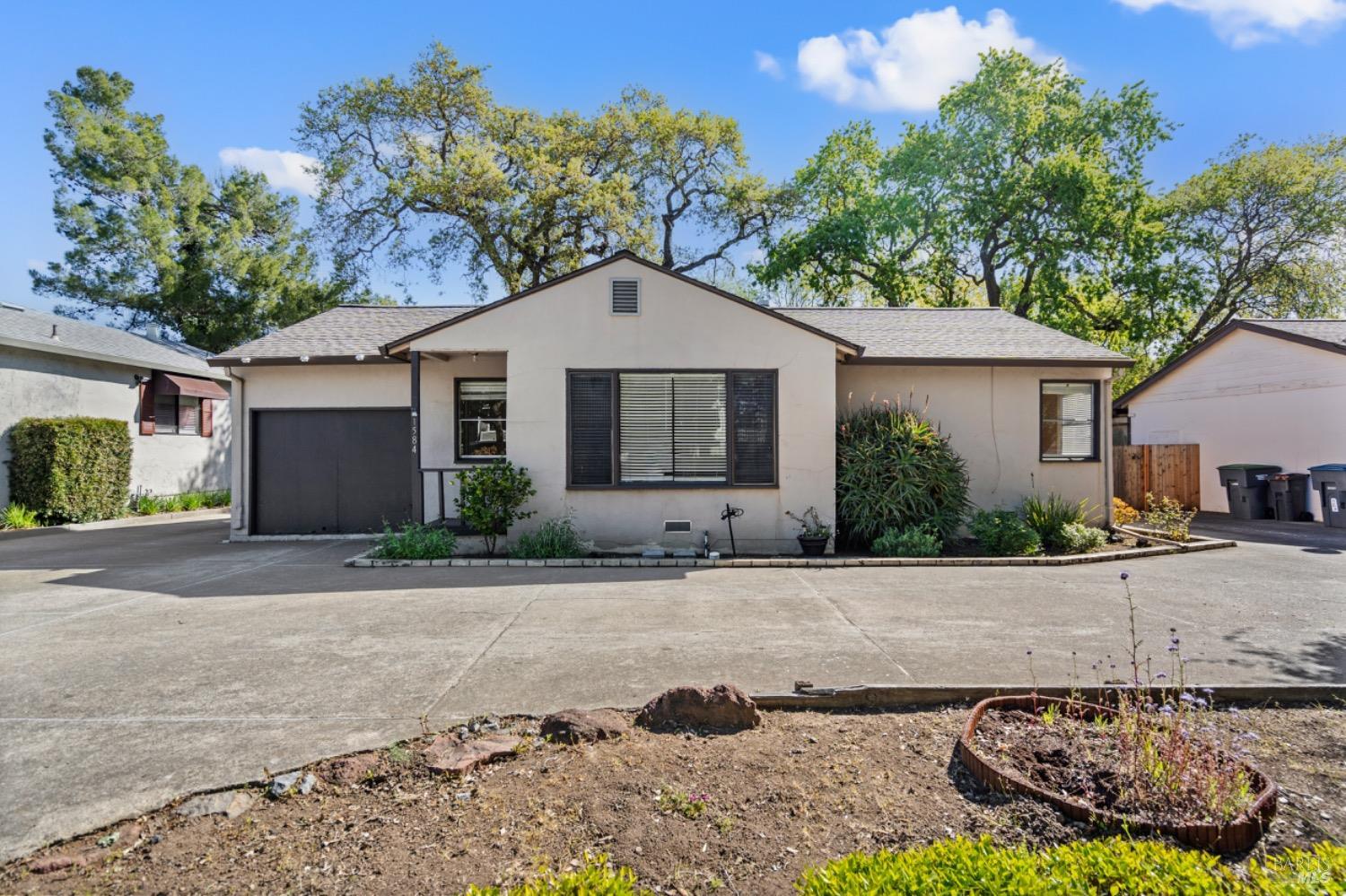 1584 S Novato Blvd