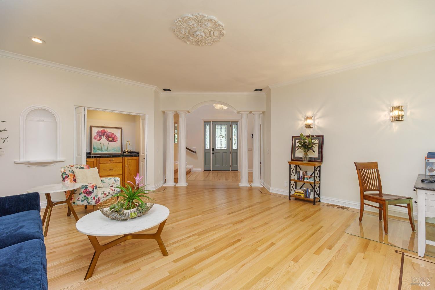 1362-1362 Manzanita Ct