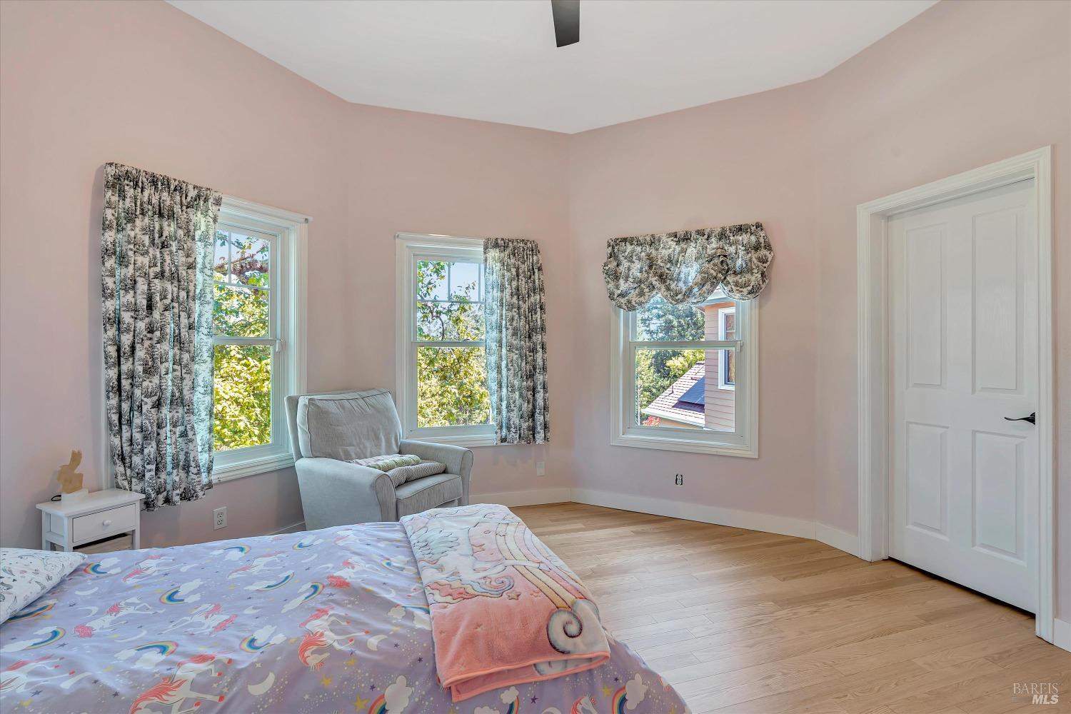 1362-1362 Manzanita Ct