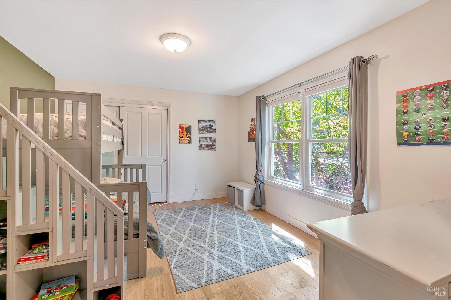1362-1362 Manzanita Ct