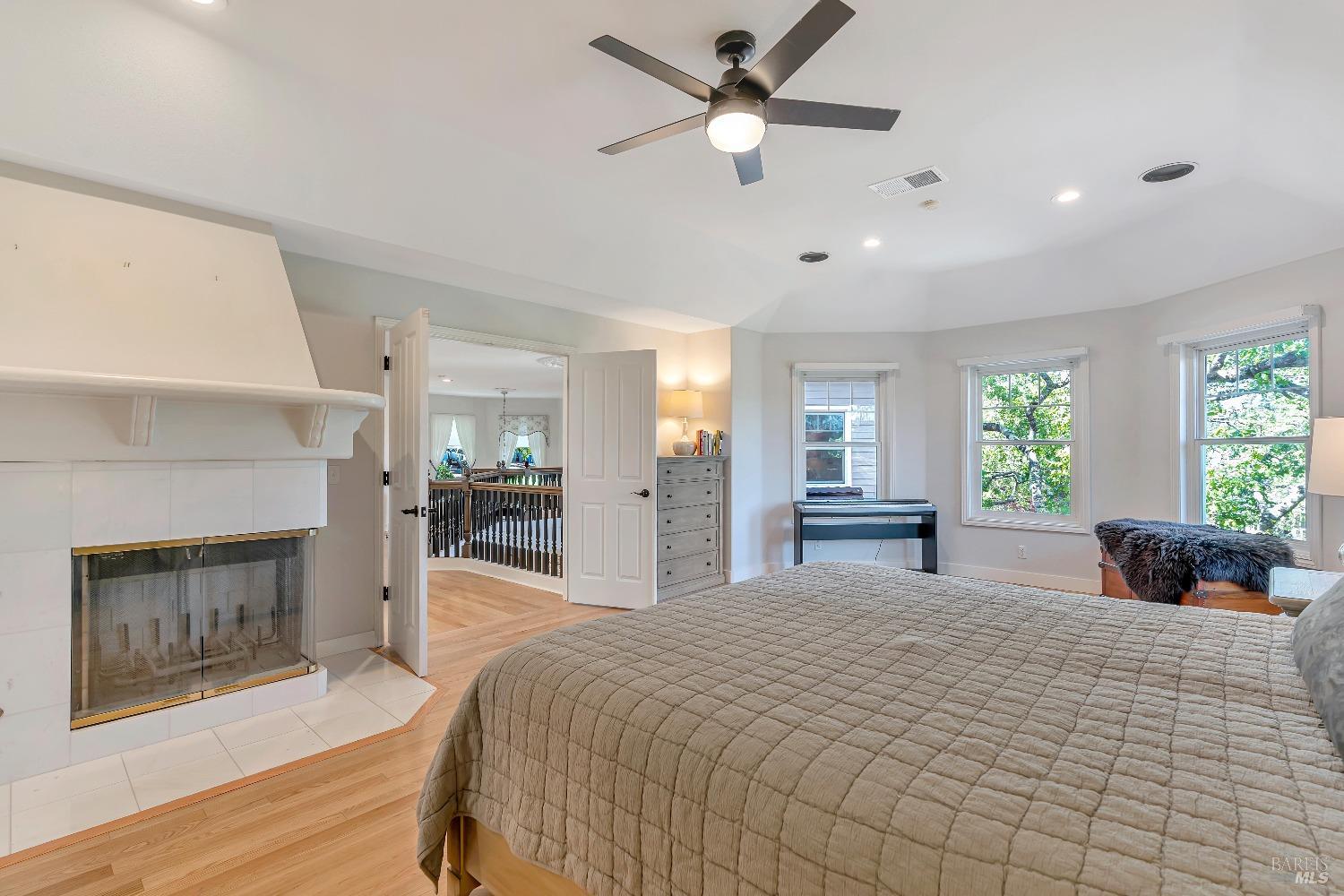 1362-1362 Manzanita Ct