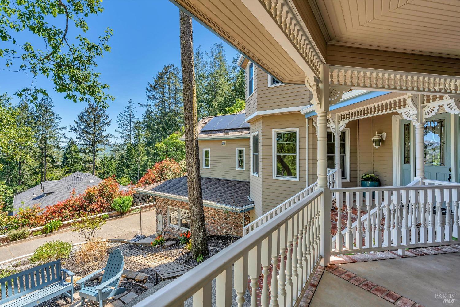 1362-1362 Manzanita Ct
